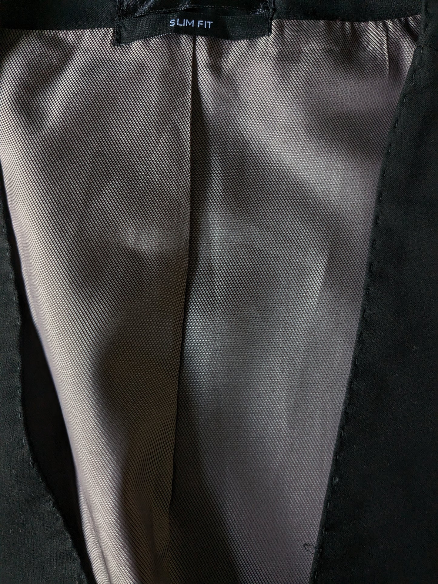Cedar Wood State waistcoat. Black colored. Size L. Slim Fit. #339.
