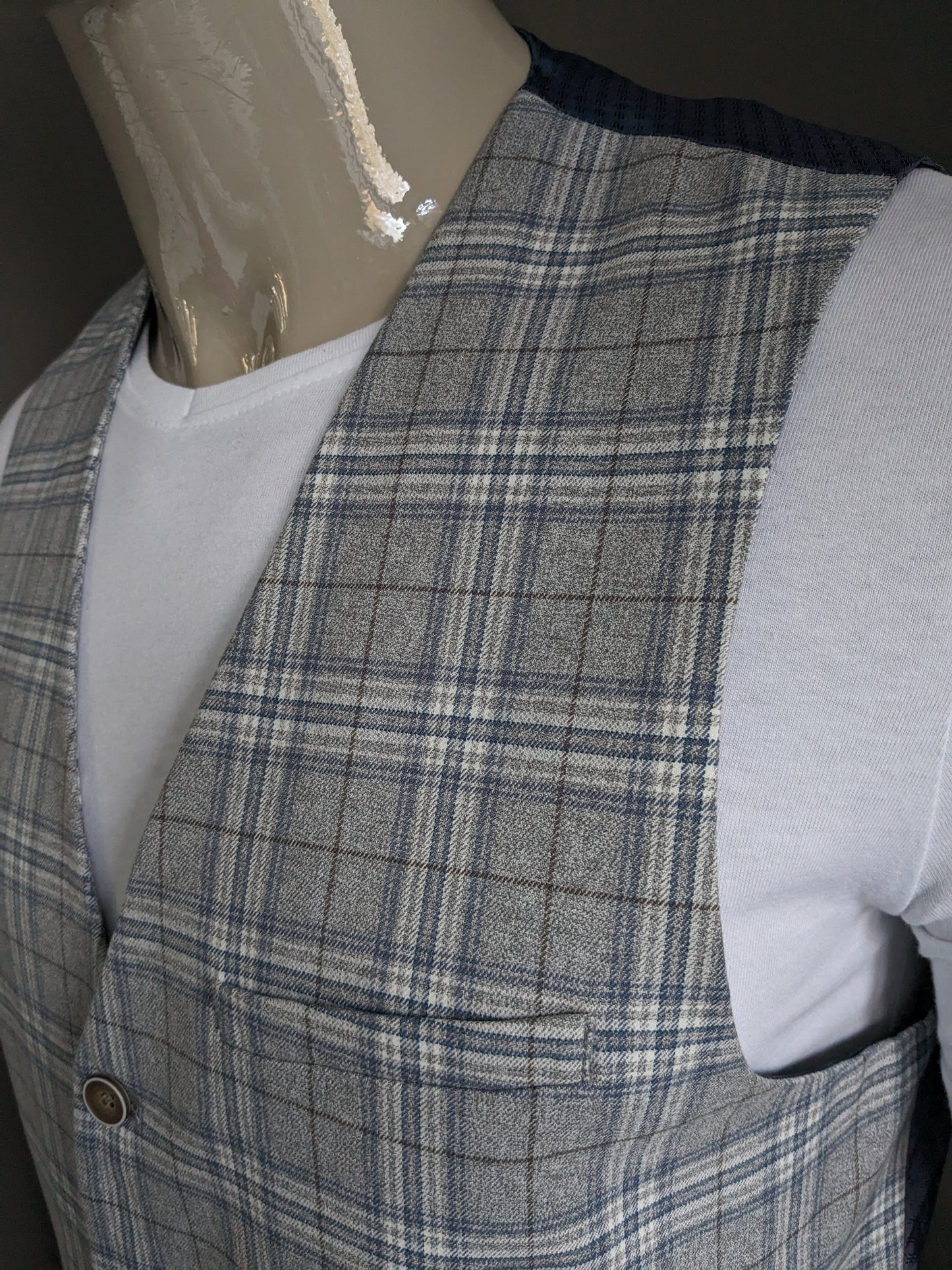 WE Fashion gilet .Grijs Blauw Bruin geruit. Maat 52 / L.