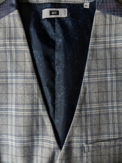 WE Fashion gilet .Grijs Blauw Bruin geruit. Maat 52 / L.