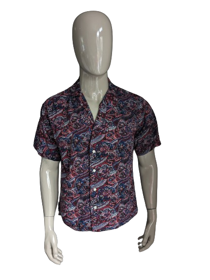 Rebel print overhemd korte mouw. Rood blauw zwarte print. Maat S / M.