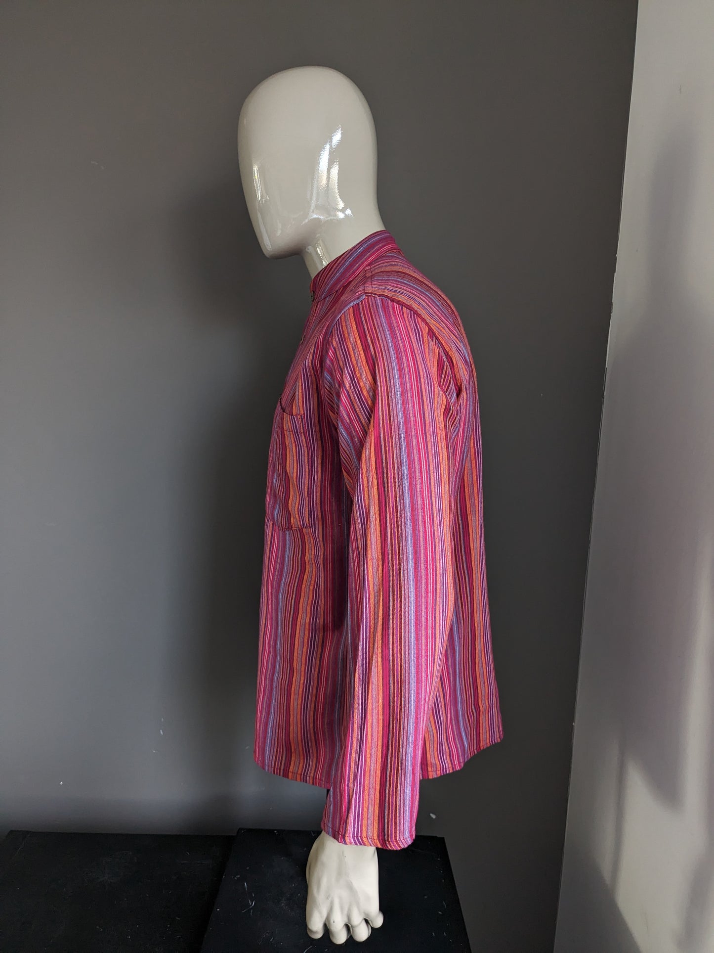 Vintage Modas Bagdad Polotrui / Camisa con collar MAO / Standing / Farmer. Rayado rojo / de color. Talla L.