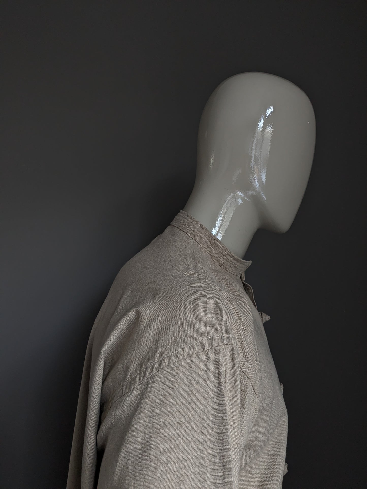 Camisa vintage con botones de tela y collar MAO / elevado / agricultor. Color beige. Tamaño 2xl / xxl.