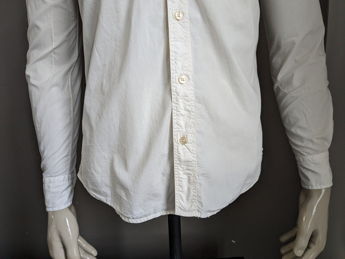 Xacus shirt. Beige colored. Size 38 / S. Tailored fit.
