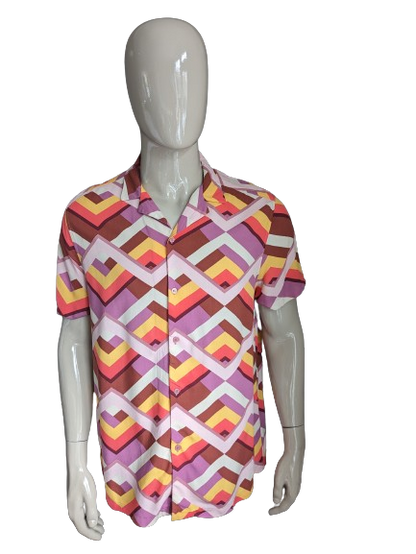 Asos design overhemd korte mouw. Paars bruin geel roze 70's print. Viscose. Maat XL.
