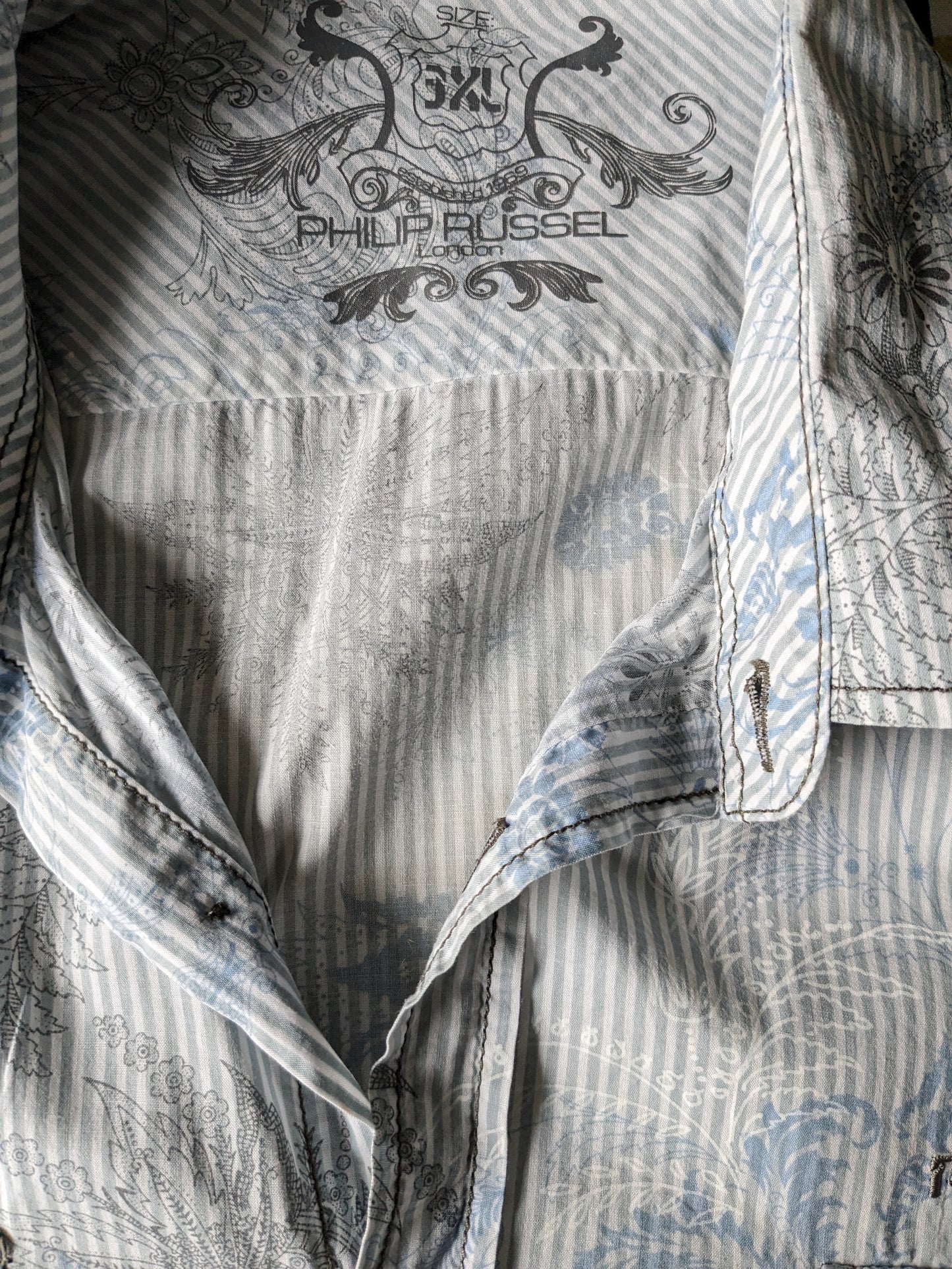 Philip Russel shirt short sleeve. Blue gray print. Size XL.