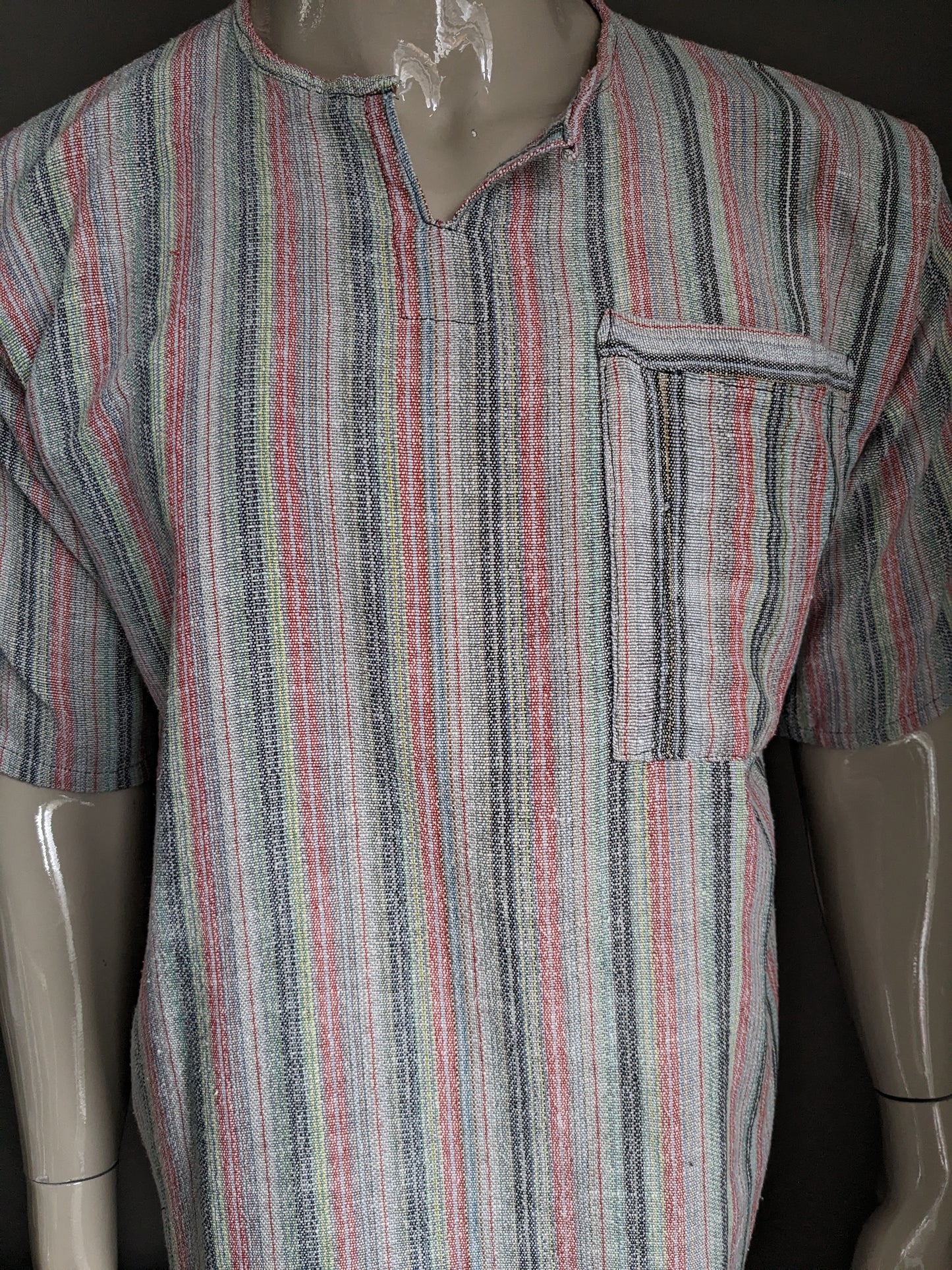 Vintage-Shirt/Polo mit Mao/Stehkragen. Gelbgrün gestreift. Größe XL.