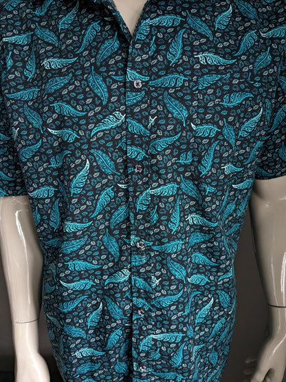 Atlas for Men short sleeve shirt. Green black leaf motif. Size XXL / 2XL