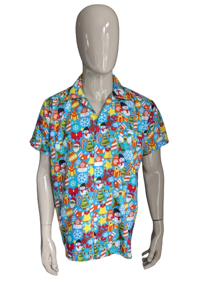 King Kameha shirt short sleeve. Christmas/winter print. Size L / XL.