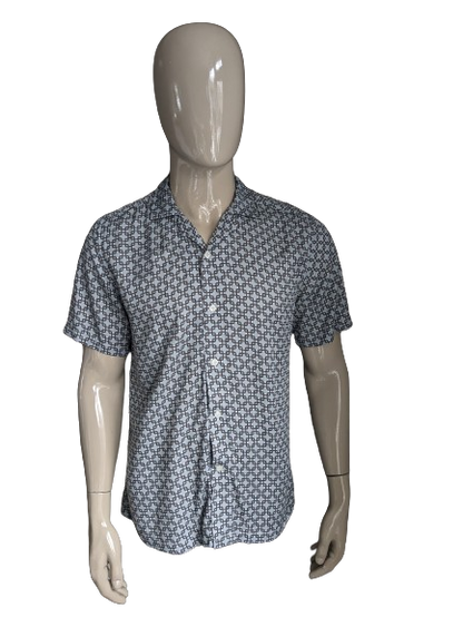 Reiss short sleeve shirt. Blue black white print. Size L.