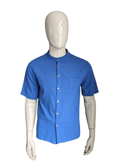 Vintage shirt short sleeve with mao / raised collar. Blue. Size M.