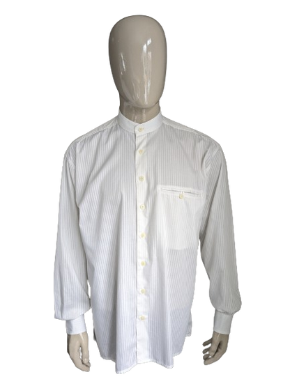 Vintage Globetrotter-Hemd mit Mao-/Stehkragen. Weiß gestreift. Größe XXL / 2XL
