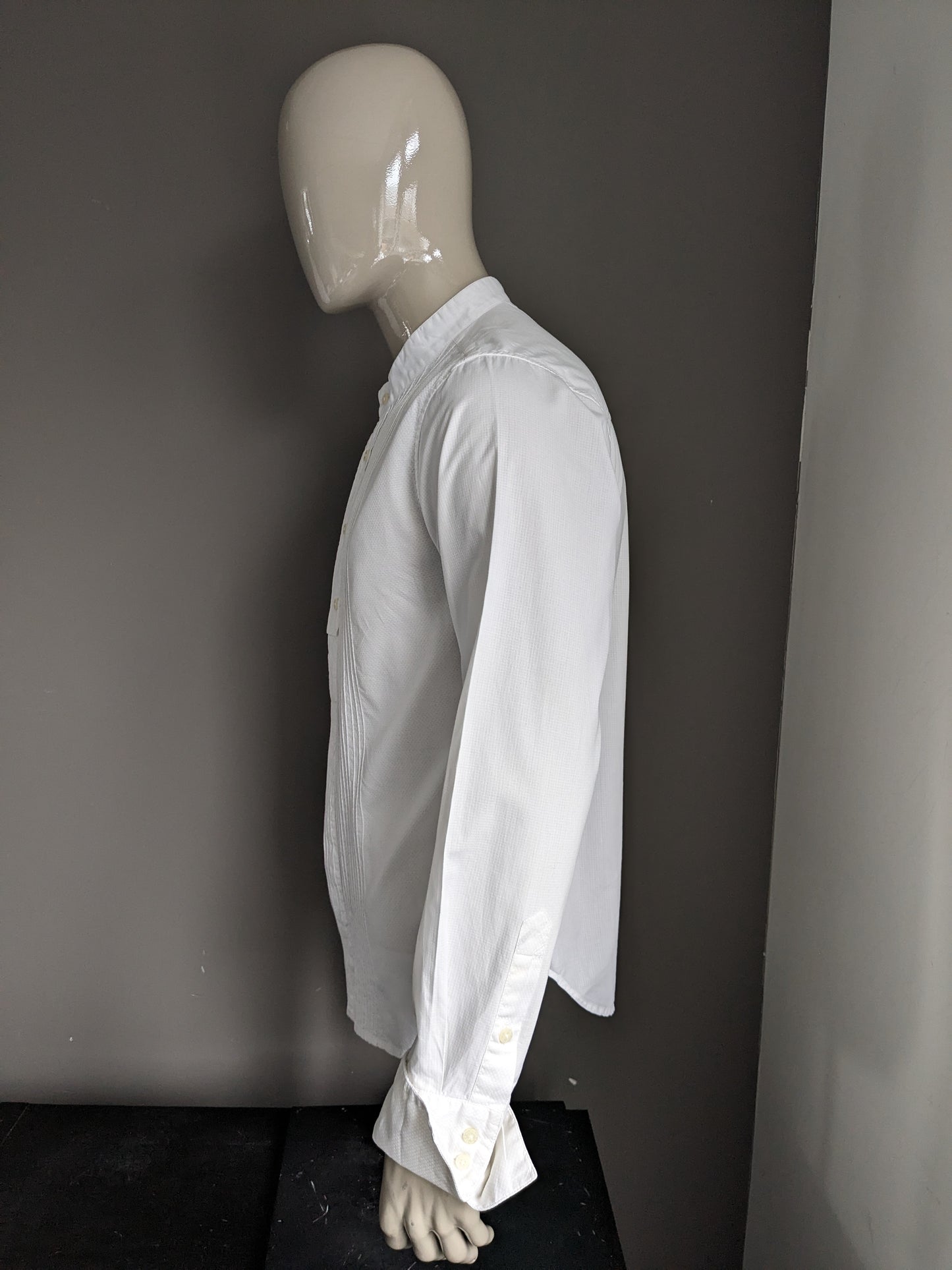Camisa de mezclilla Hilfiger con mao / cuello de pie. Blanco. Talla L.