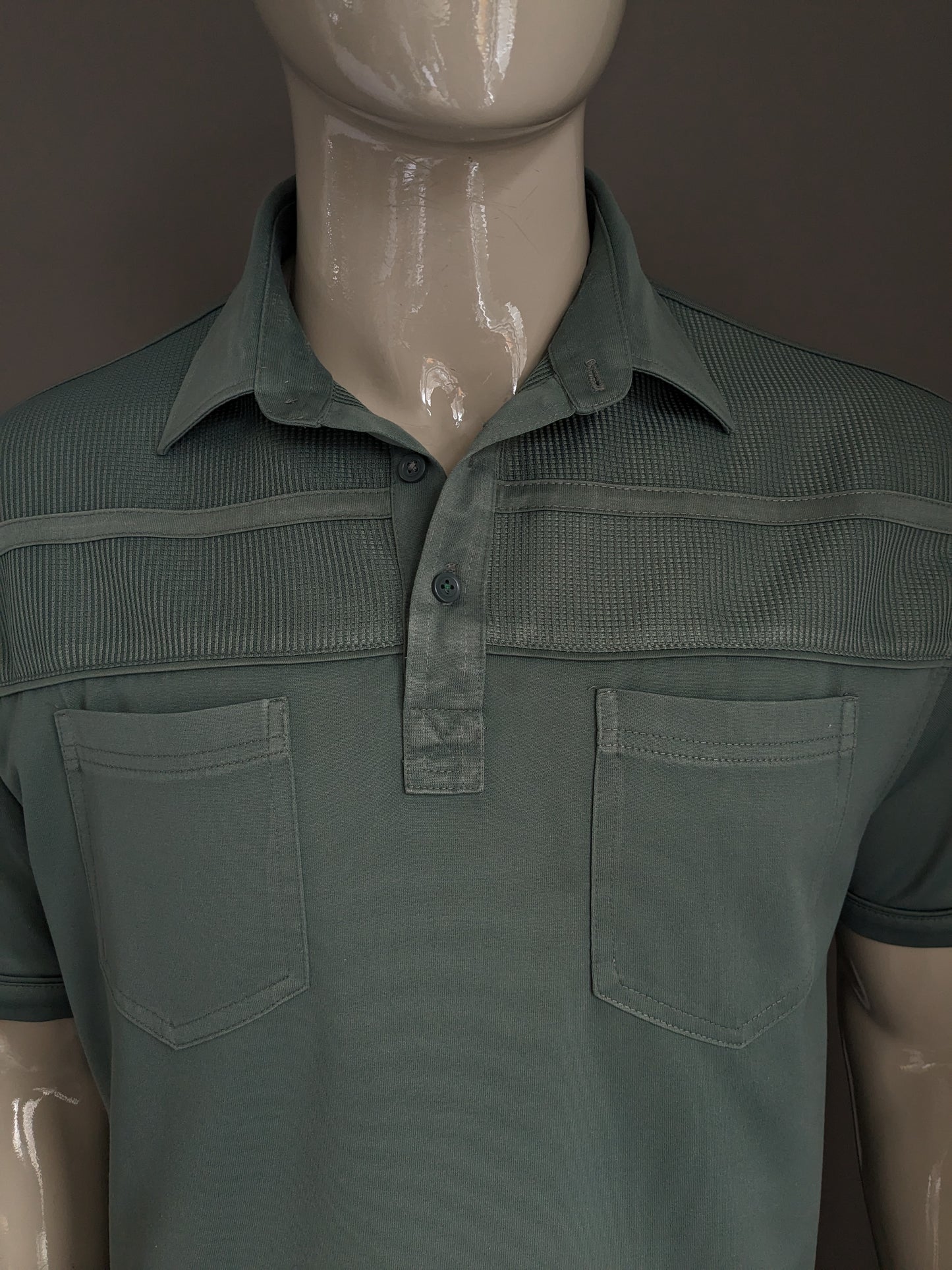 Vintage Canda Polo with elastic band. Green. Size XL.