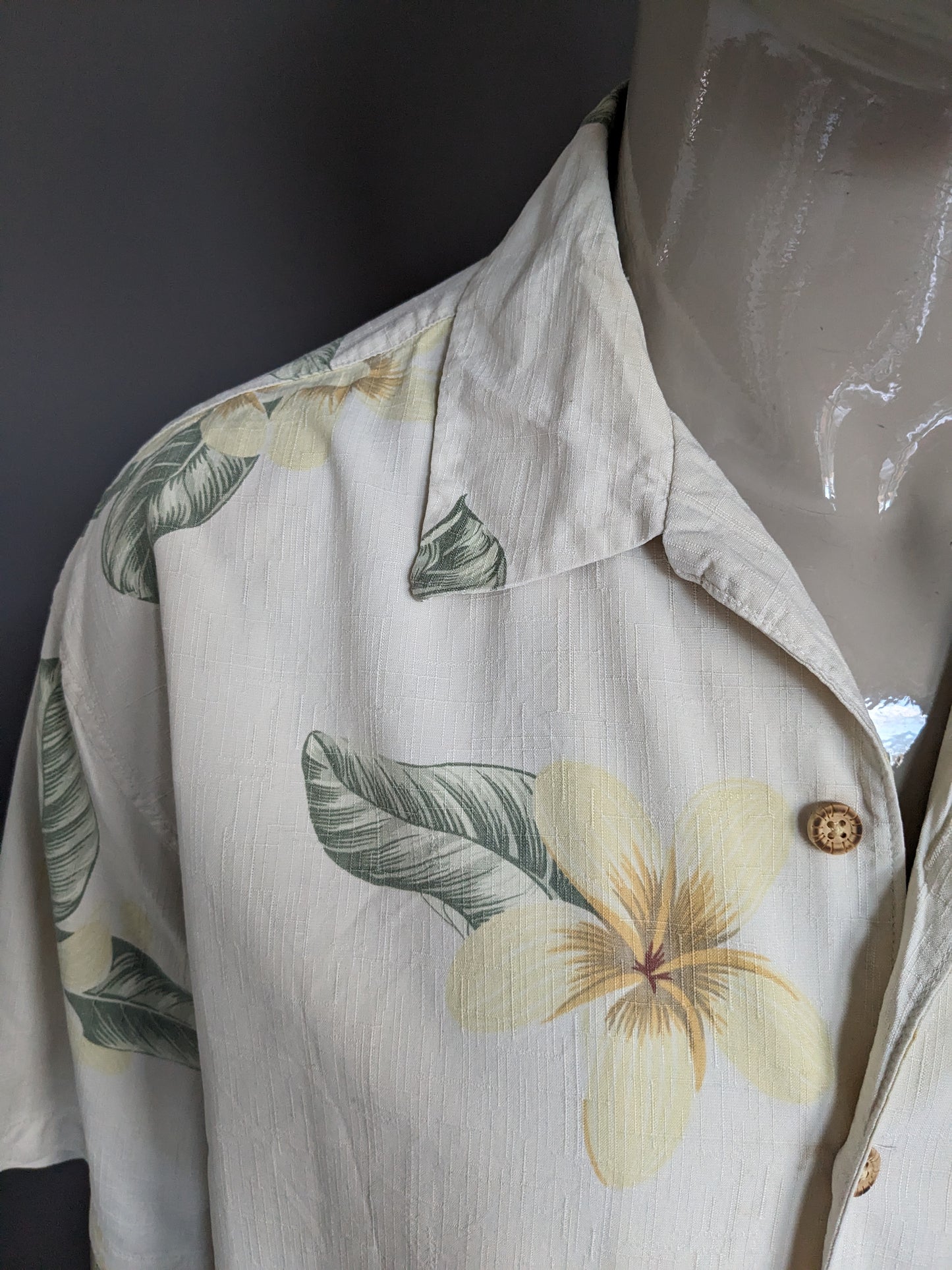 Giamaica jaxx Shirt corta hawaii originale. Silk con fiori verde giallo beige stampata. Taglia XL.