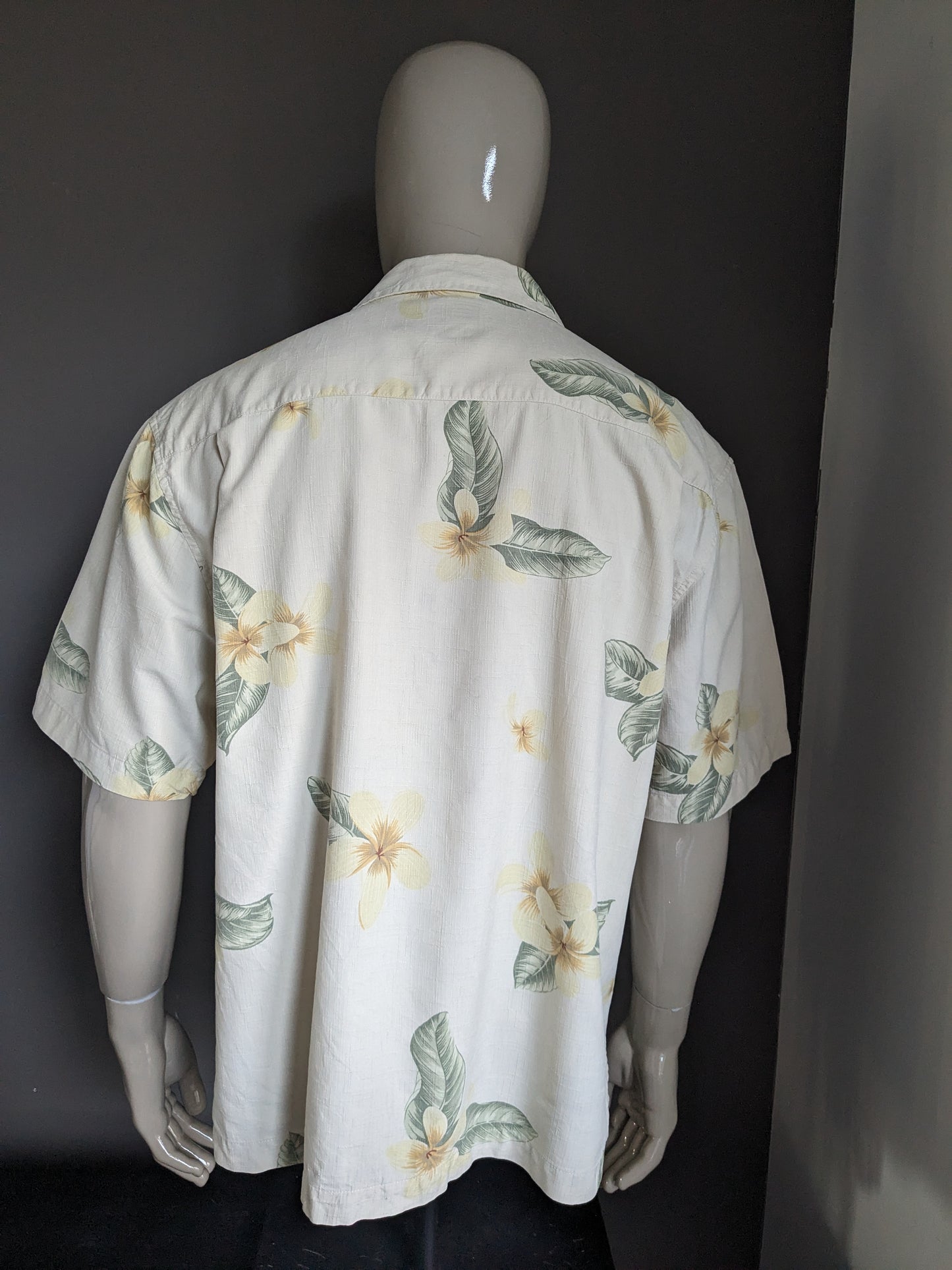 Jamaica Jaxx origineel Hawaii overhemd korte mouw. Zijde met beige geel groene bloemen print. Maat XL.