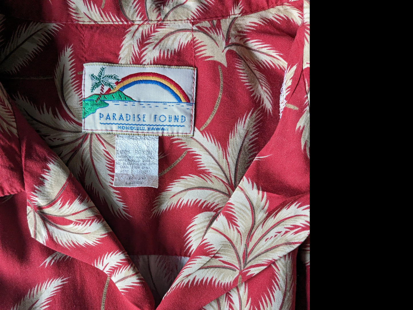 Paradise found original hawaii shirt short sleeve. Red beige print. Size XXL / 2XL