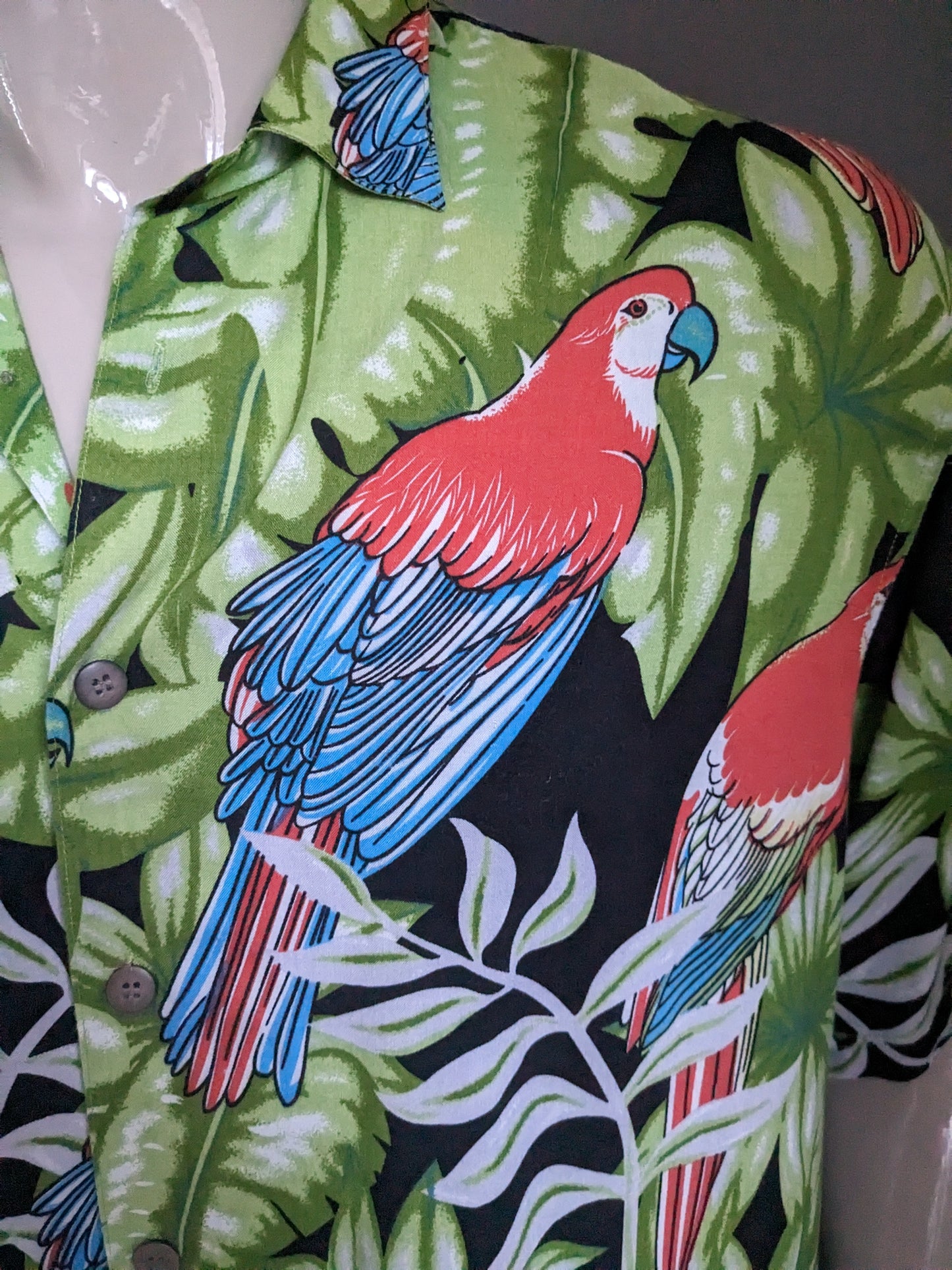 Thumps up original hawaii shirt short sleeve. Pillage print. Size L / XL. Viscose / district