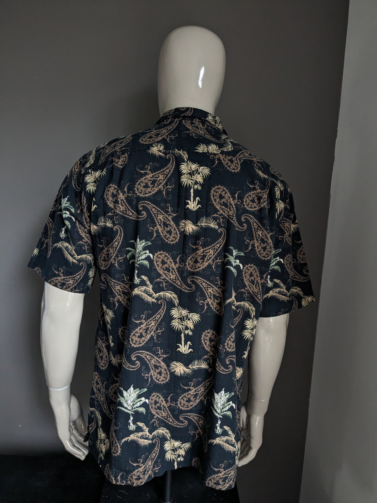 Vintage Clearwater Outfitters Hawaii overhemd korte mouw. Zwart bruin groene print. Maat L / XL. 45% viscose / rayon