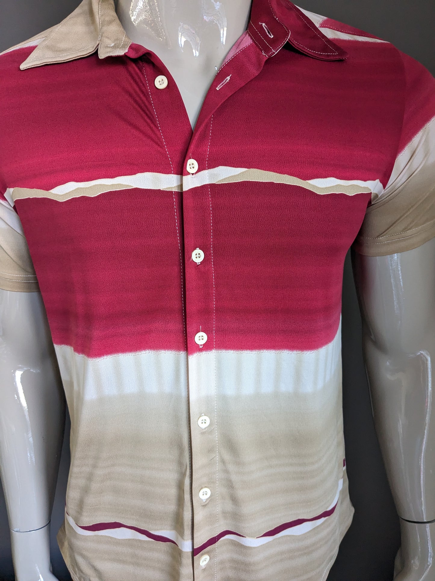Shirt CSC vintage manica corta. Colore rosso beige marrone. Taglia L. Allungamento.
