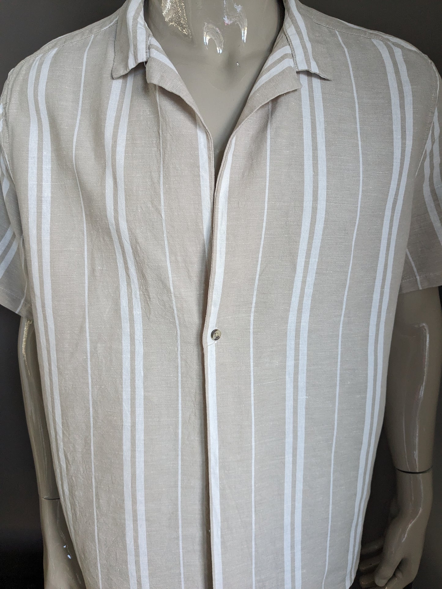 Asos design linen shirt short sleeve with 1 knot. Beige white striped. Size 2XL / XXL. 53% linen.