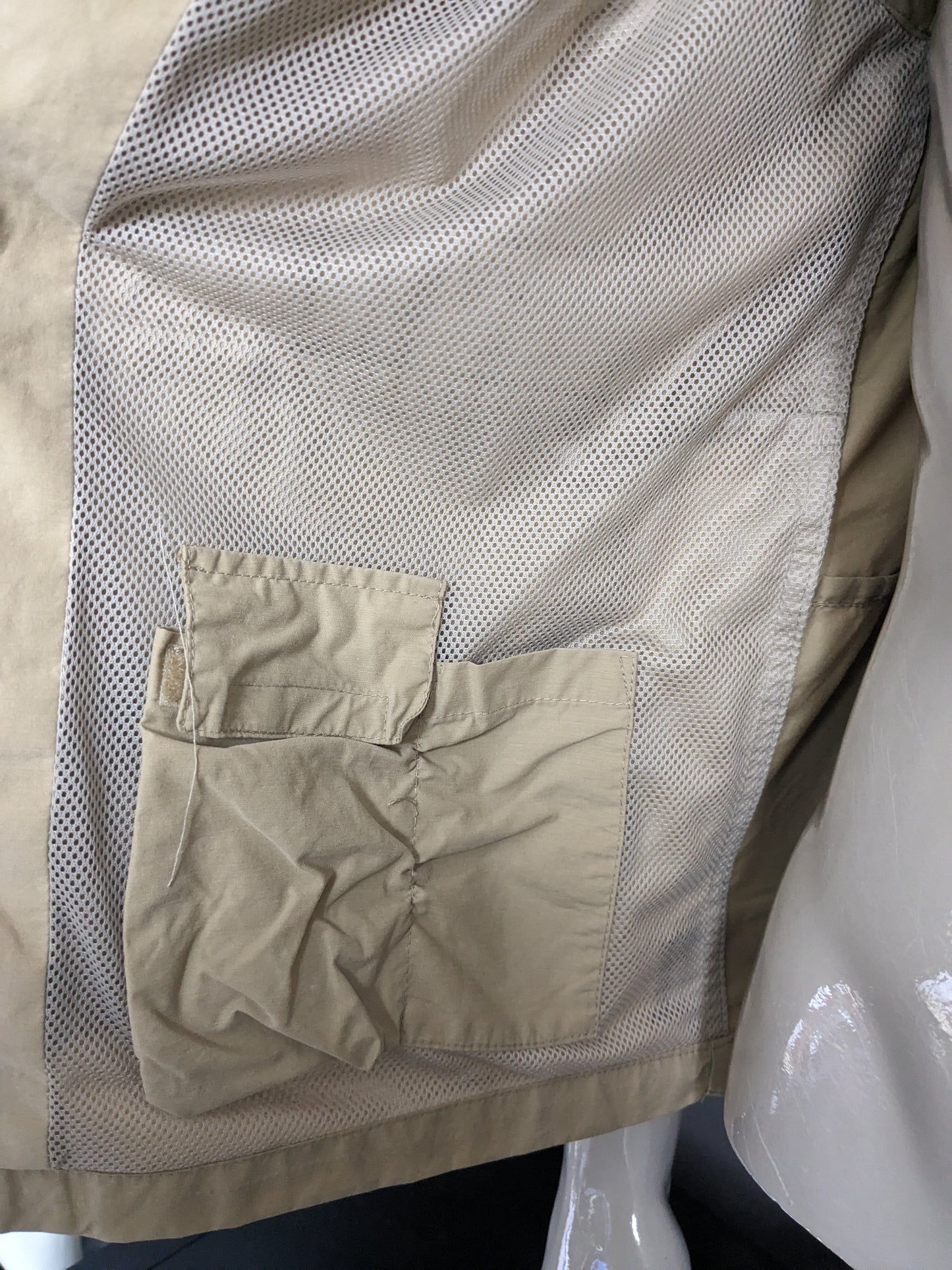 Camel Active Dunne Body Warmer. Beige colored. Size M.