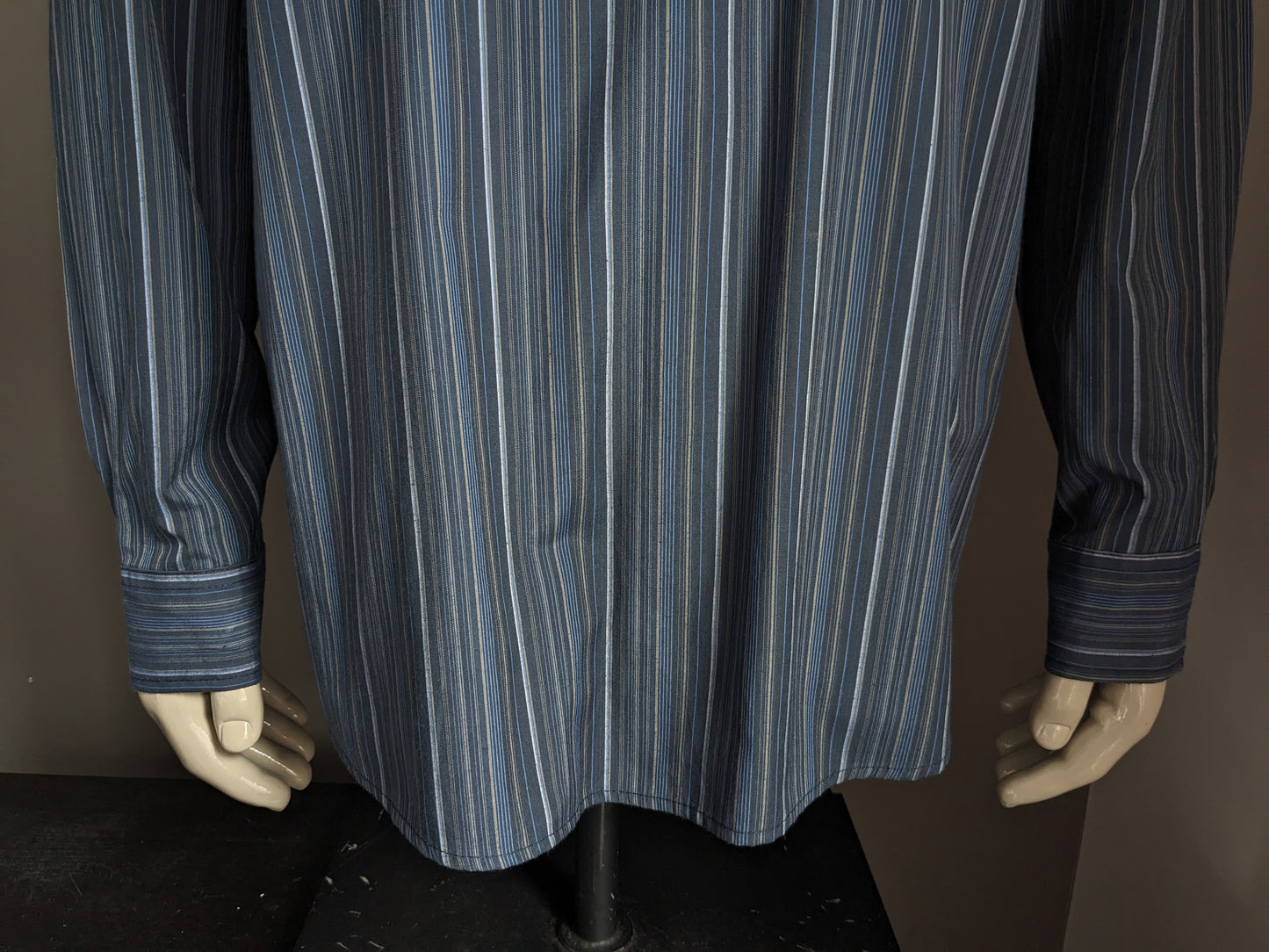 Camicia da camicia Atlas for Men con verticale / agricoltori / collare MAO. Strisce marrone blu. Dimensione 2xl / xxl.