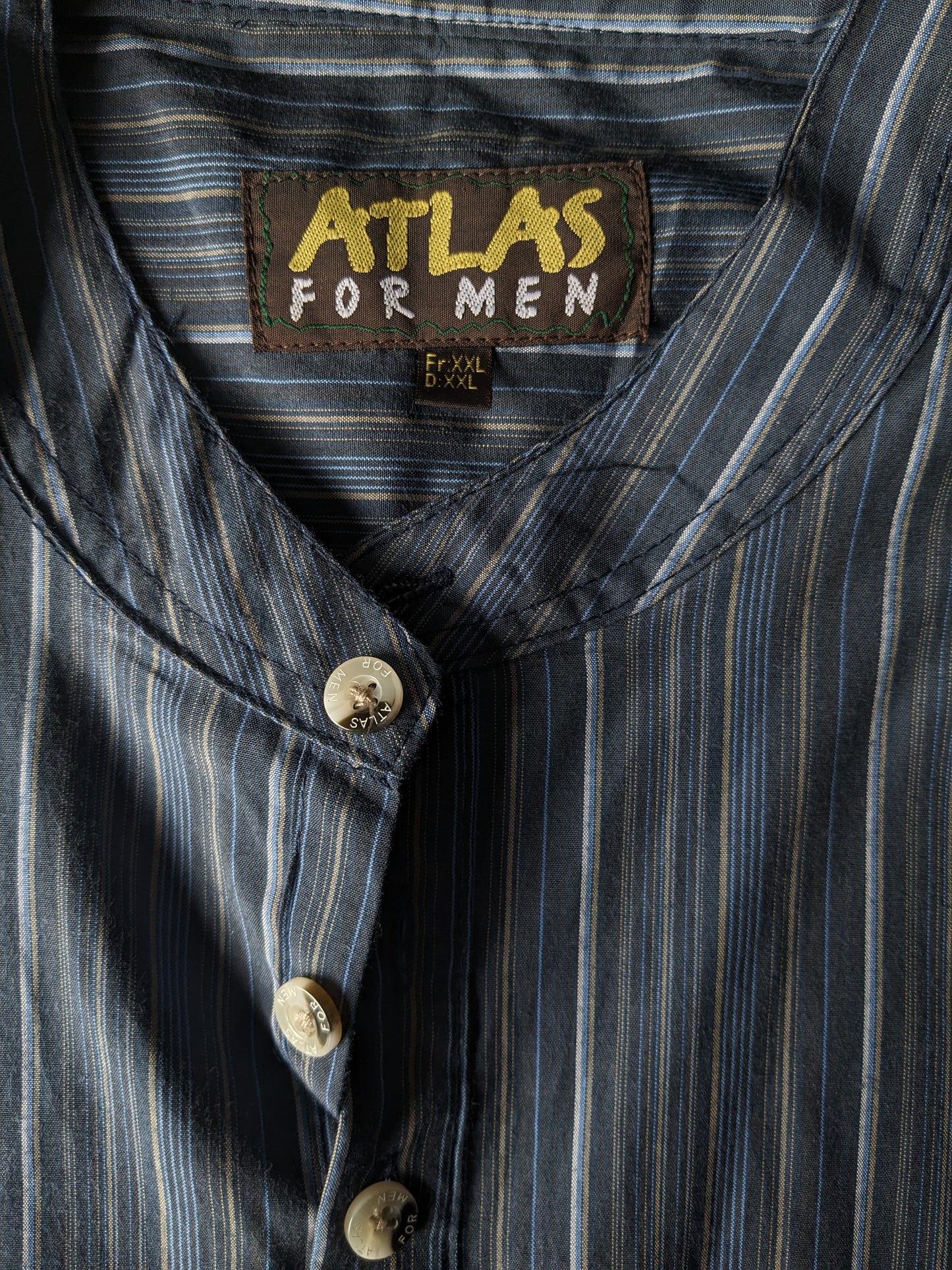 Atlas for men overhemd-shirt met opstaande / boeren / mao kraag. Blauw Bruin gestreept. Maat 2XL / XXL.