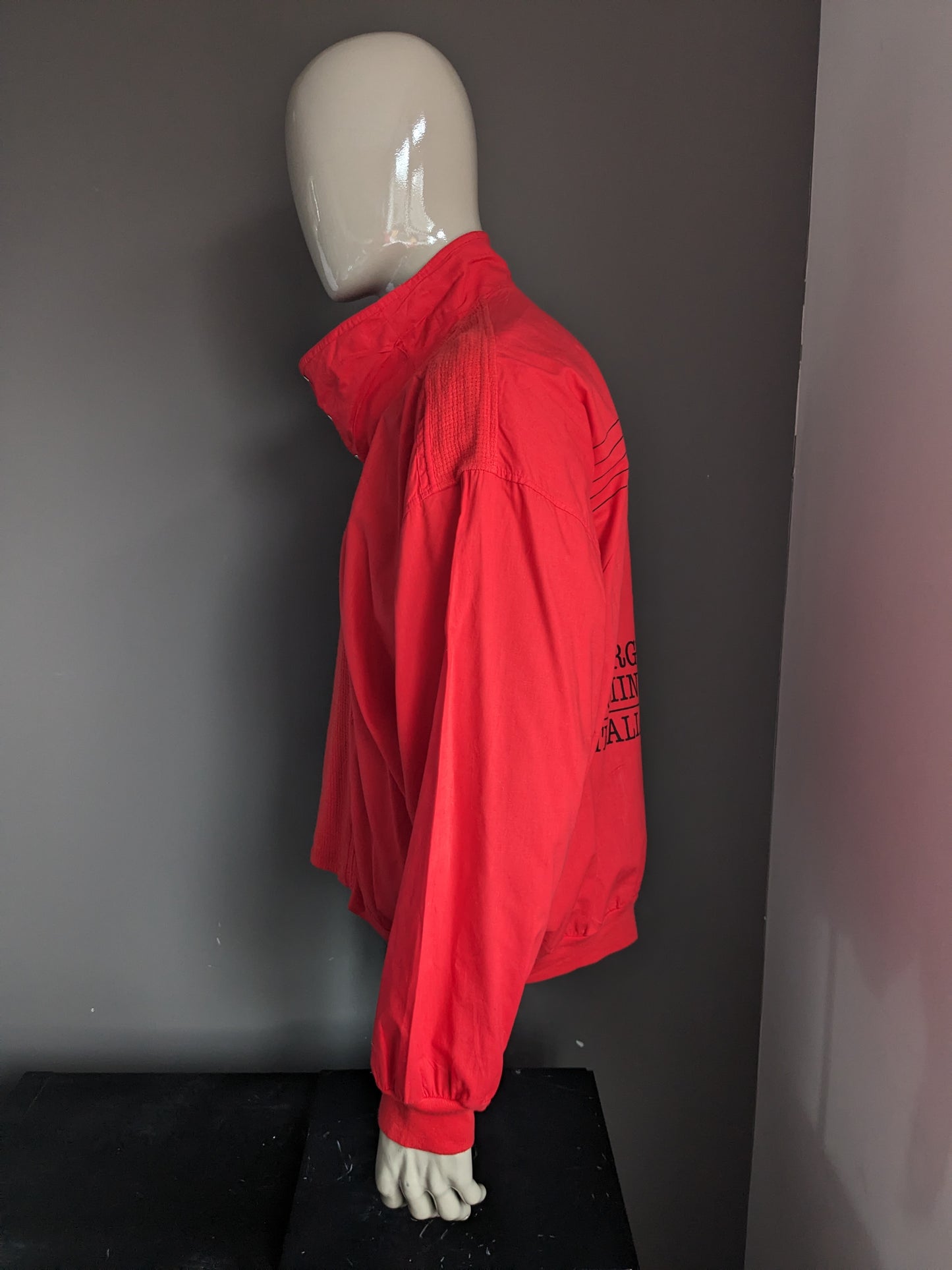 Suéter de polo vintage con banda elástica. Rojo con impresión. Tamaño L / XL.