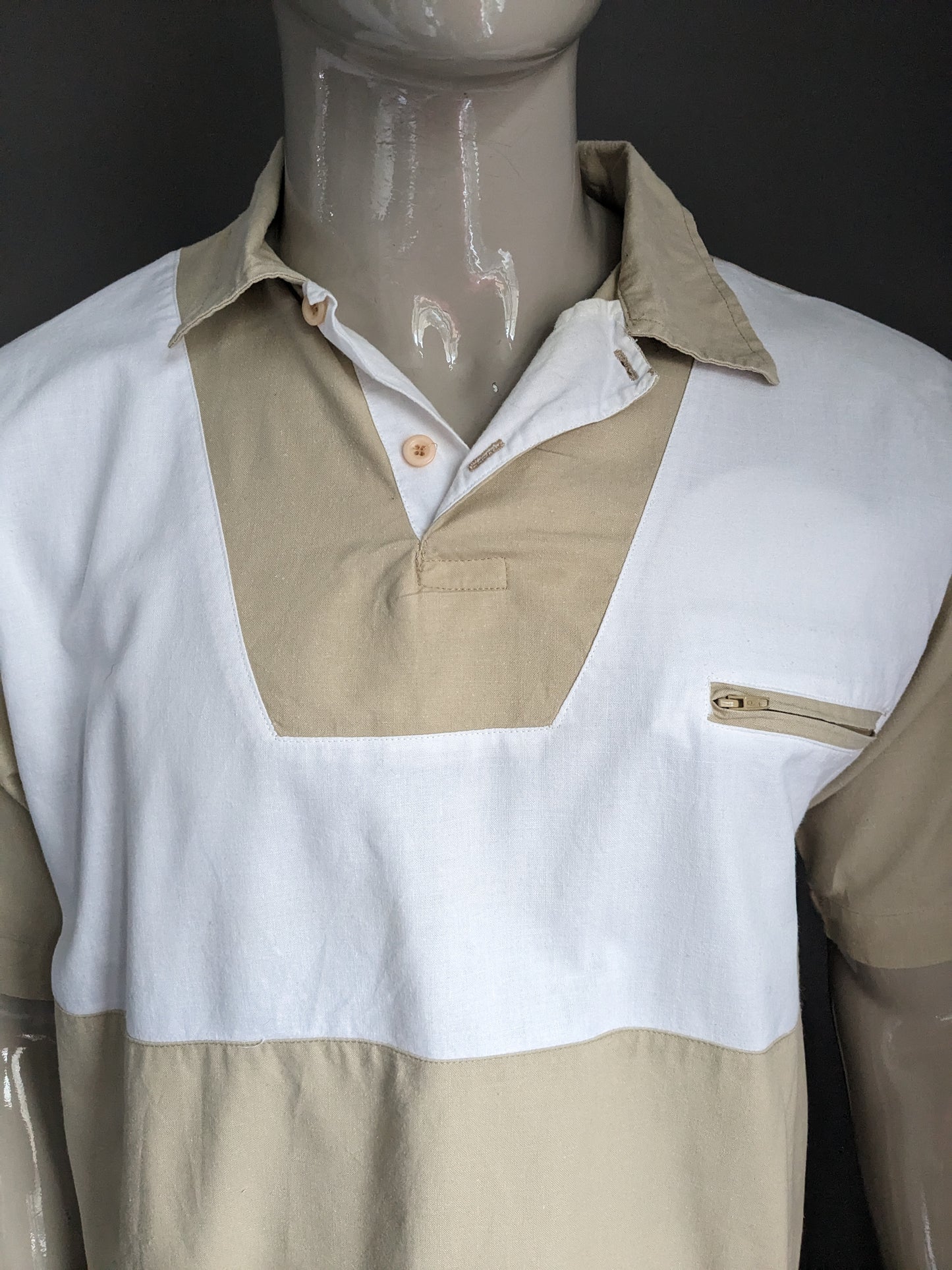 Vintage 3Suisses polo with elastic band. Beige white colored. Size L.