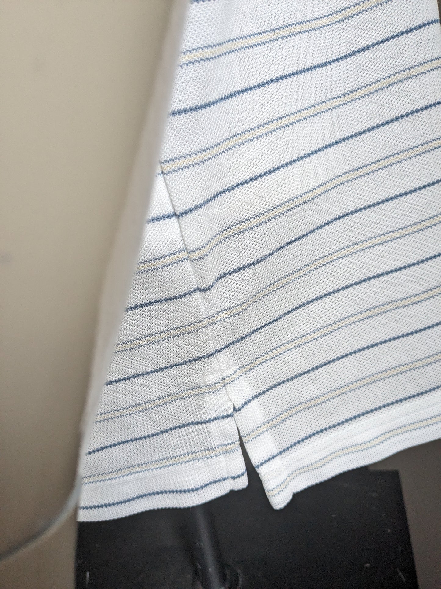 Polo vintage di Ashworth. Striped beige bianco blu. Taglia L / XL.