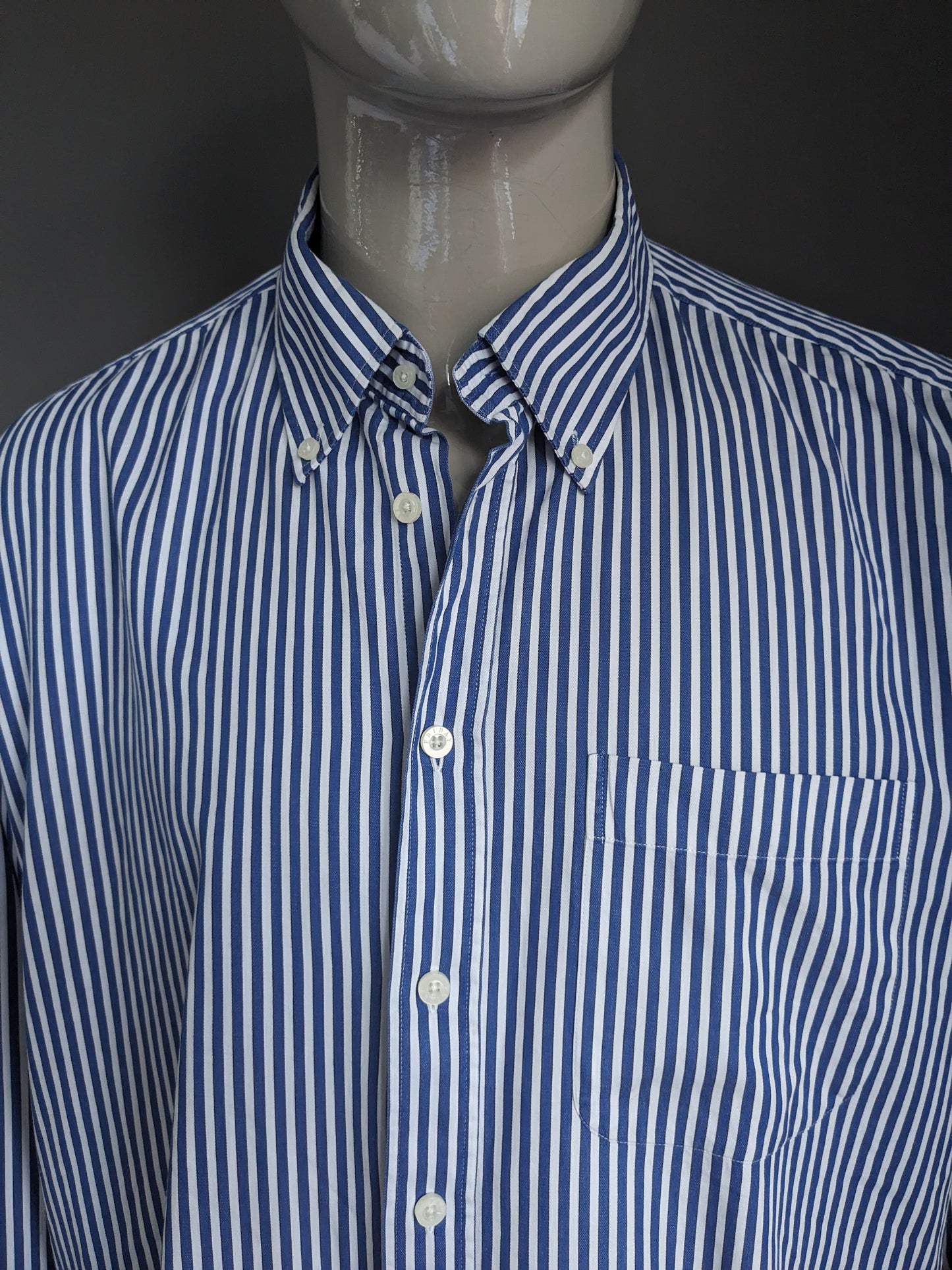Camisa de Adam Friday. Blanco azul rayado. Tamaño 3xl / xxxl.