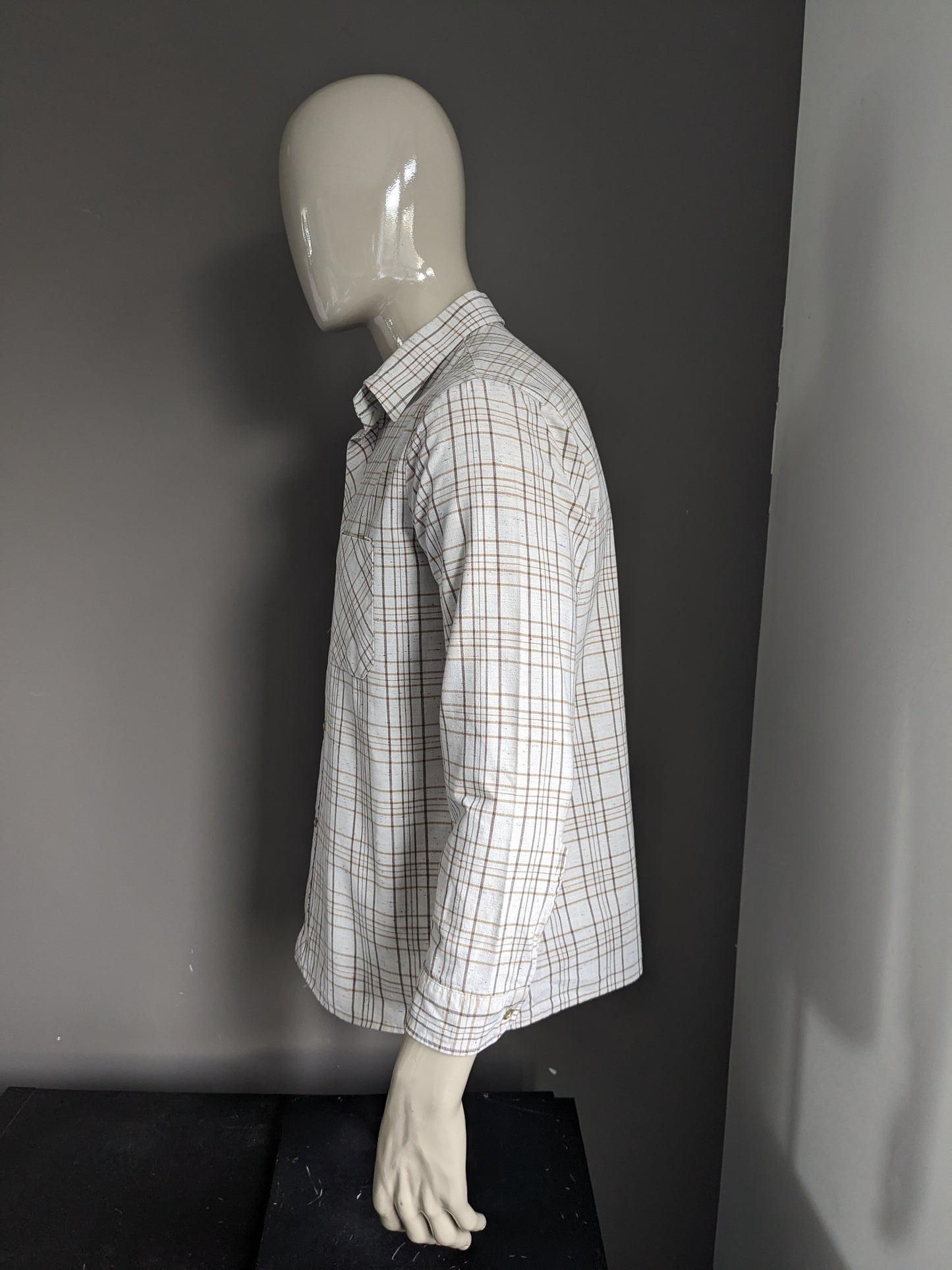 Vintage brandless shirt. Beige brown checked with colored dots. Size L.