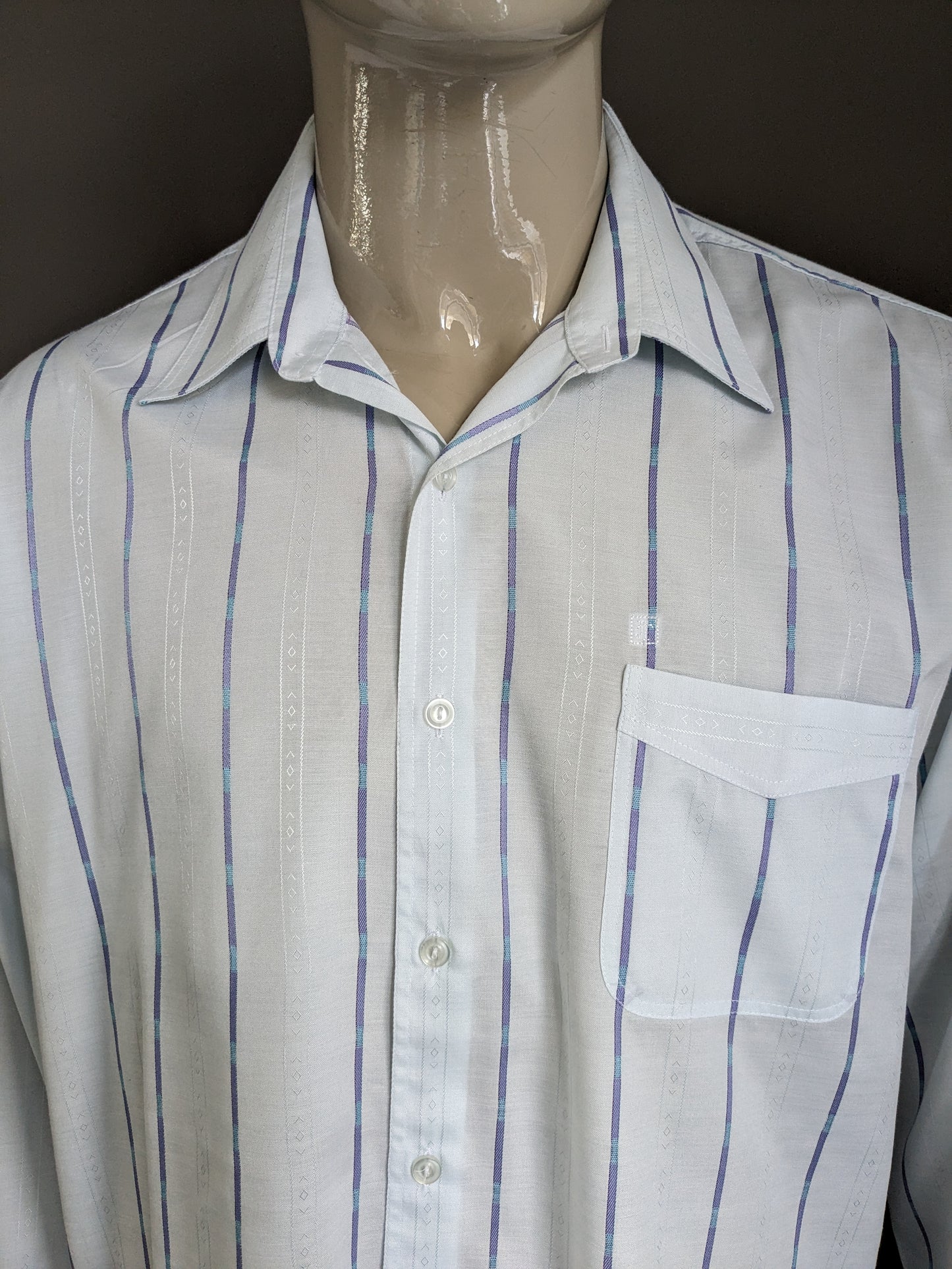 Vintage Jacqueline de Tancot 70's shirt with point collar. Light blue motif. Size XL / XXL-2XL.