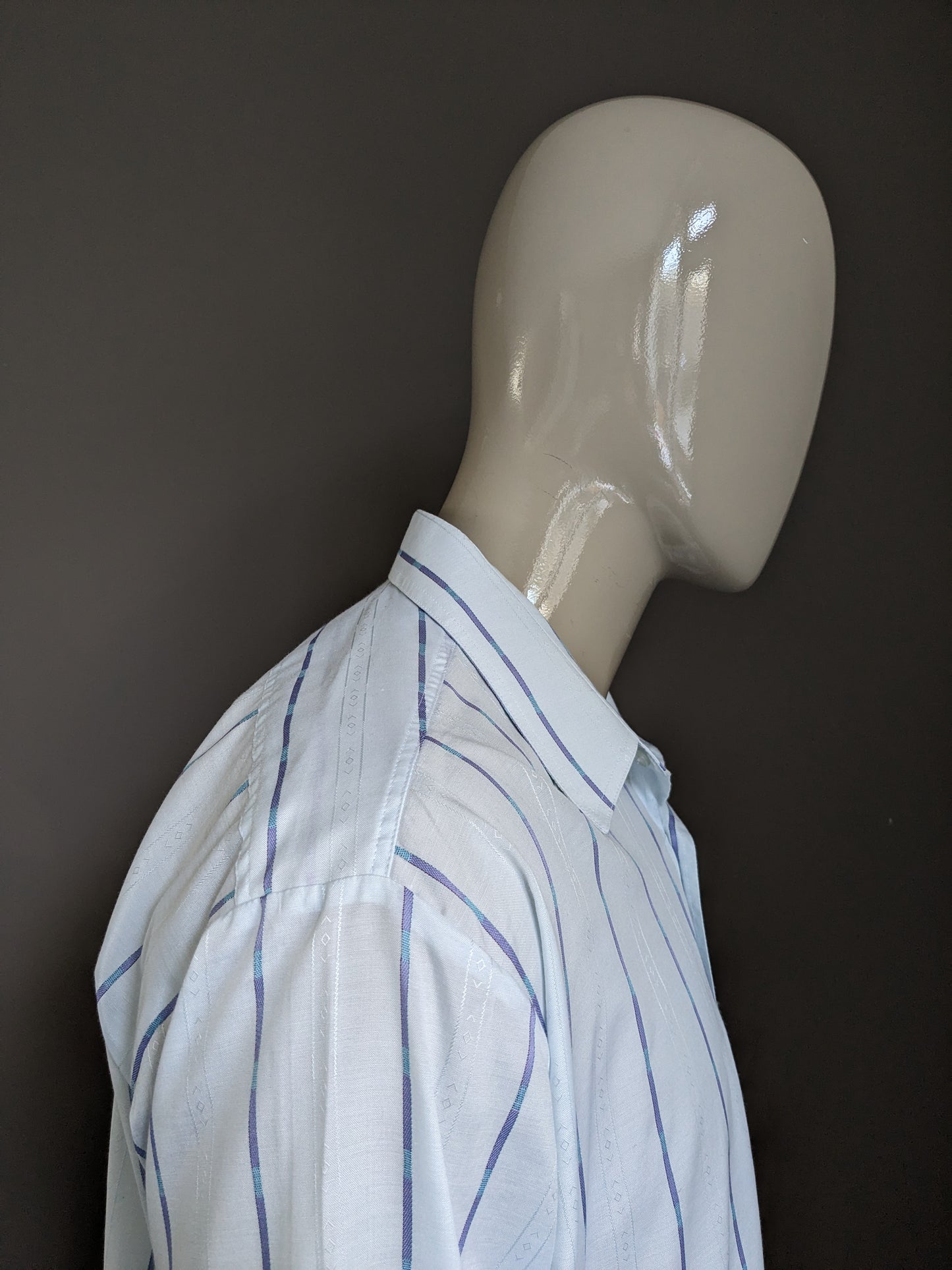 Camicia vintage Jacqueline de Tancot degli anni '70 con colletto punti. Motivo blu chiaro. Dimensione XL / XXL-2XL.