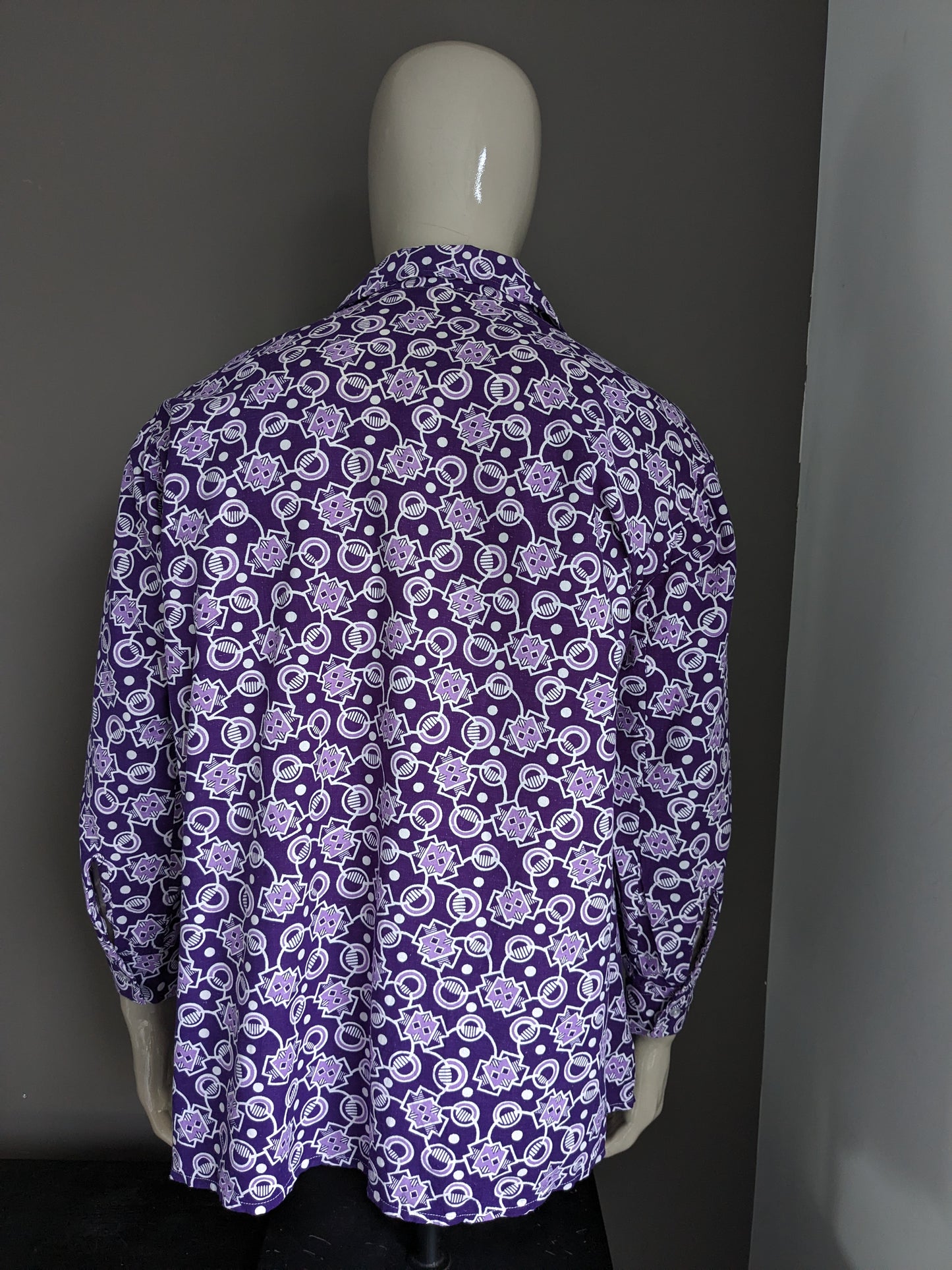 Vintage Lotus overhemd. Paars Witte print. Maat 2XL / XXL - 3XL / XXXL.