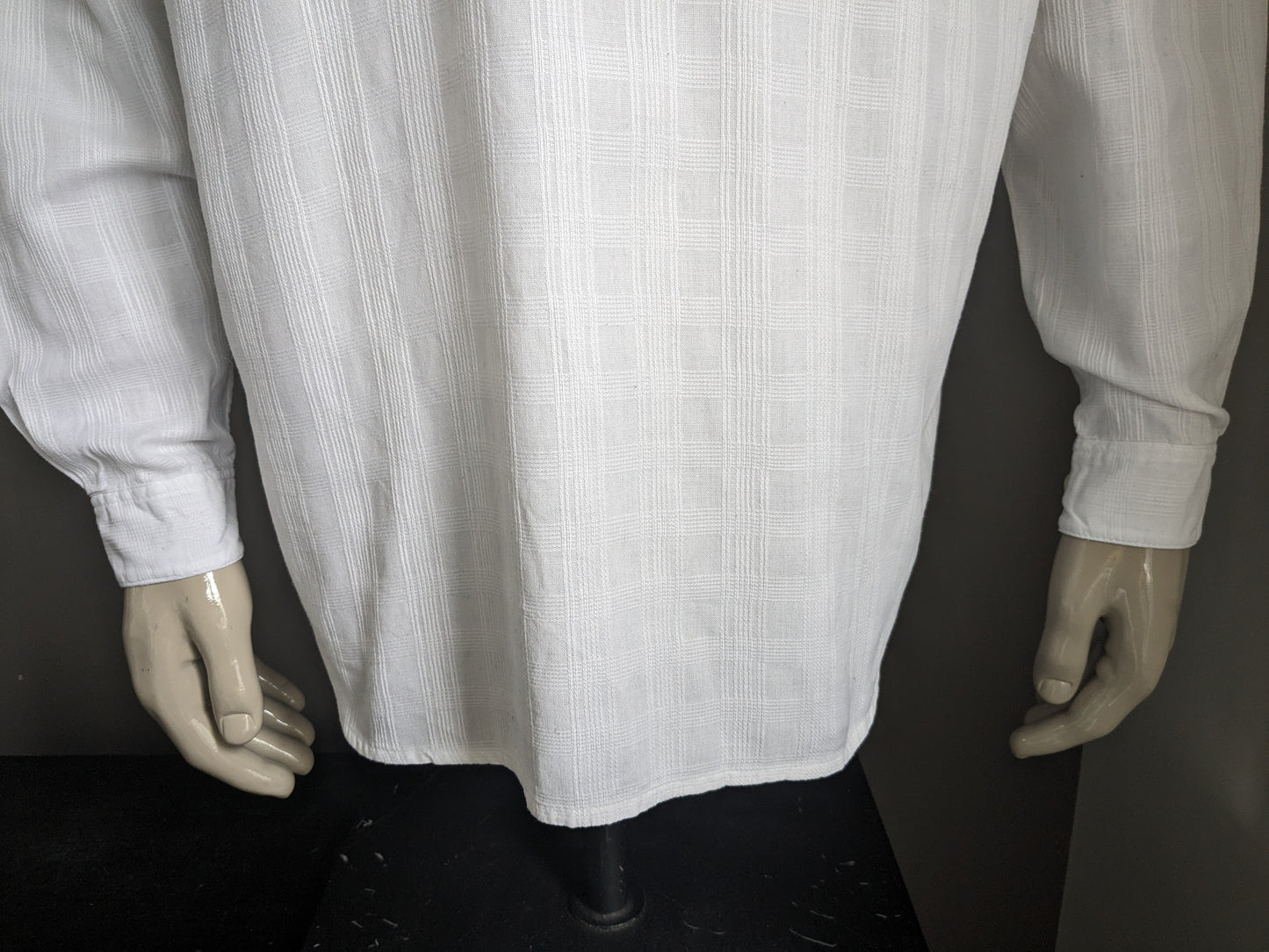 Chemise de compagnie Vintage Gaucho avec application des anciens combattants et mao / agriculteurs / collier debout. Motif blanc. Taille l / xl.