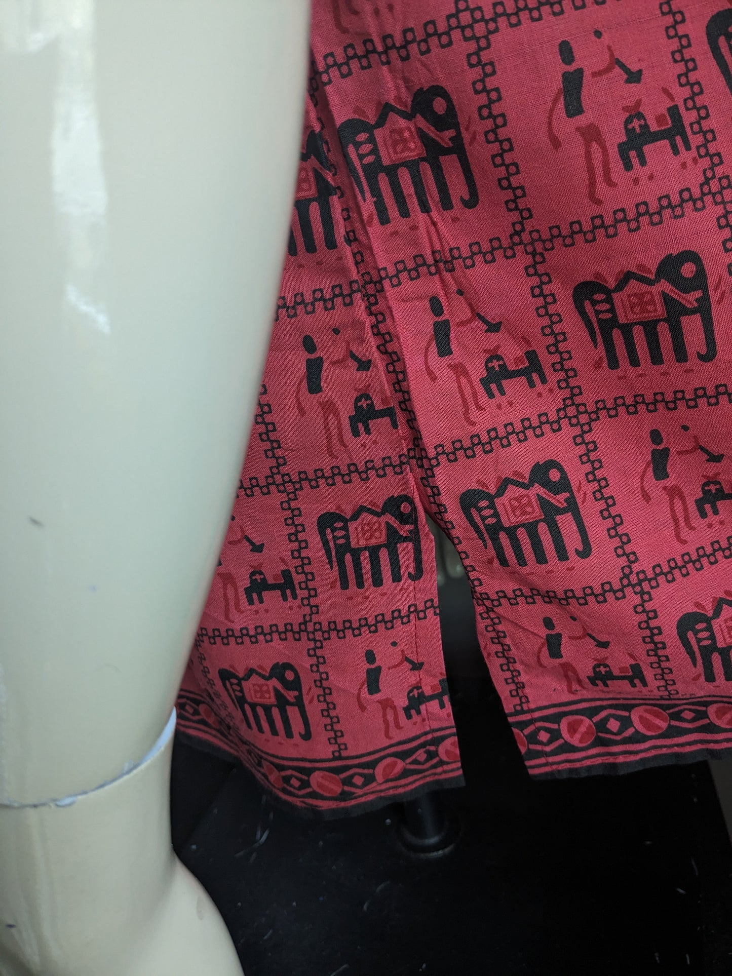 Chemise vintage avec col en V et mao / agriculteur / col debout. Imprimé noir rouge. Taille xl.
