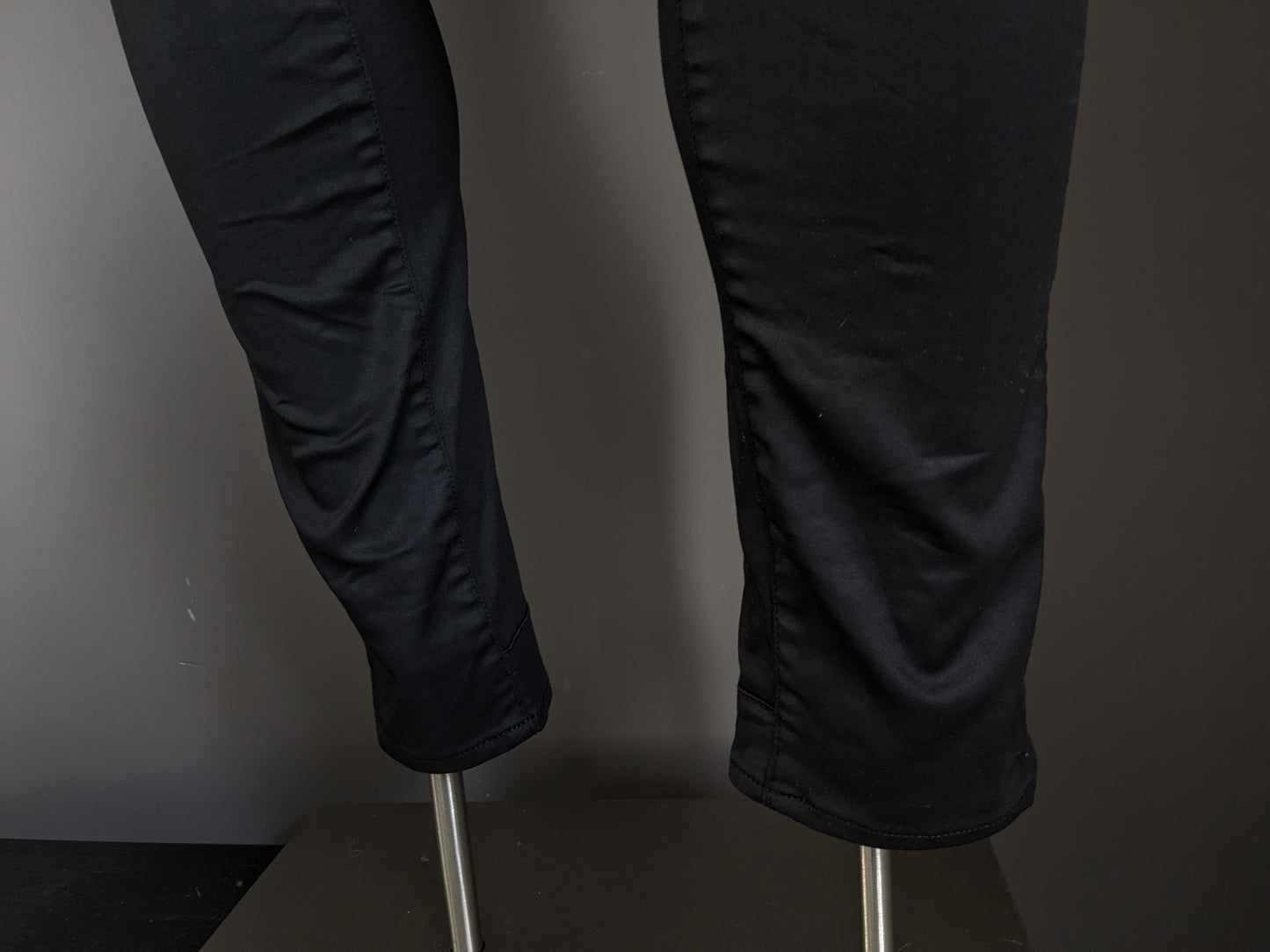 G-Star Raw Jeans. Schwarze Beschichtung. Typ 5620 Custom. Größe W29 - L32. Strecken.