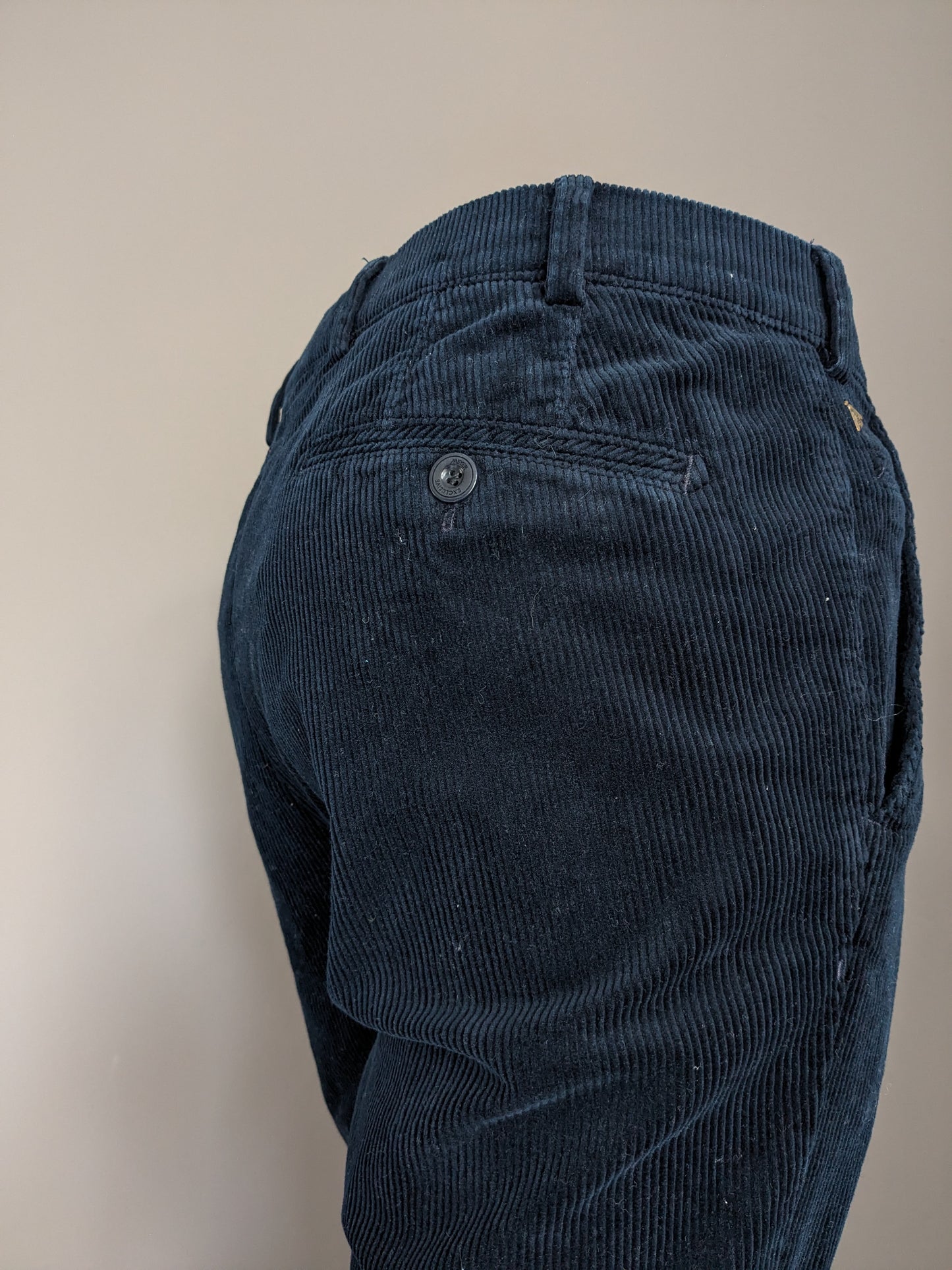 Meyer Pantalones de costilla exclusiva. Color azul oscuro. Tamaño 52 / L.