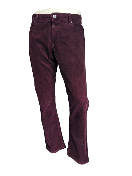 Pantaloni a costole di canda. Bordeaux colorato. Taglia W36 - L32. Stirata.