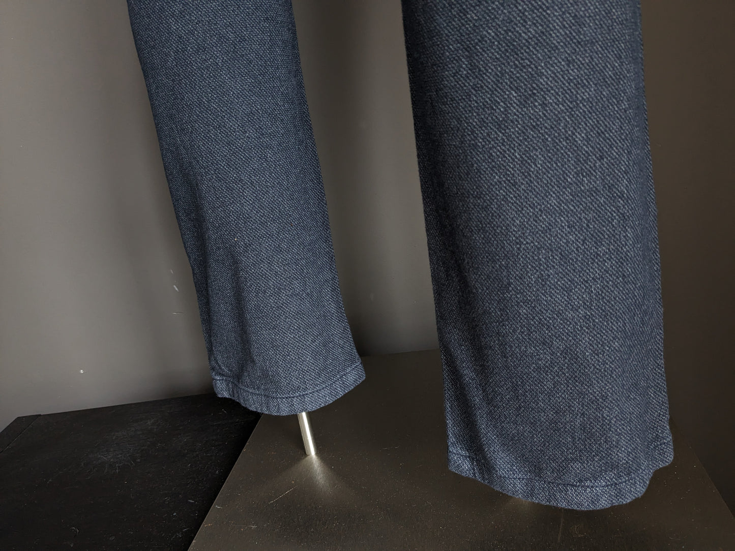 Pantalon / pantalon du jardin. Gris bleu mélangé. Ajustement moderne. Taille 34 - L34.