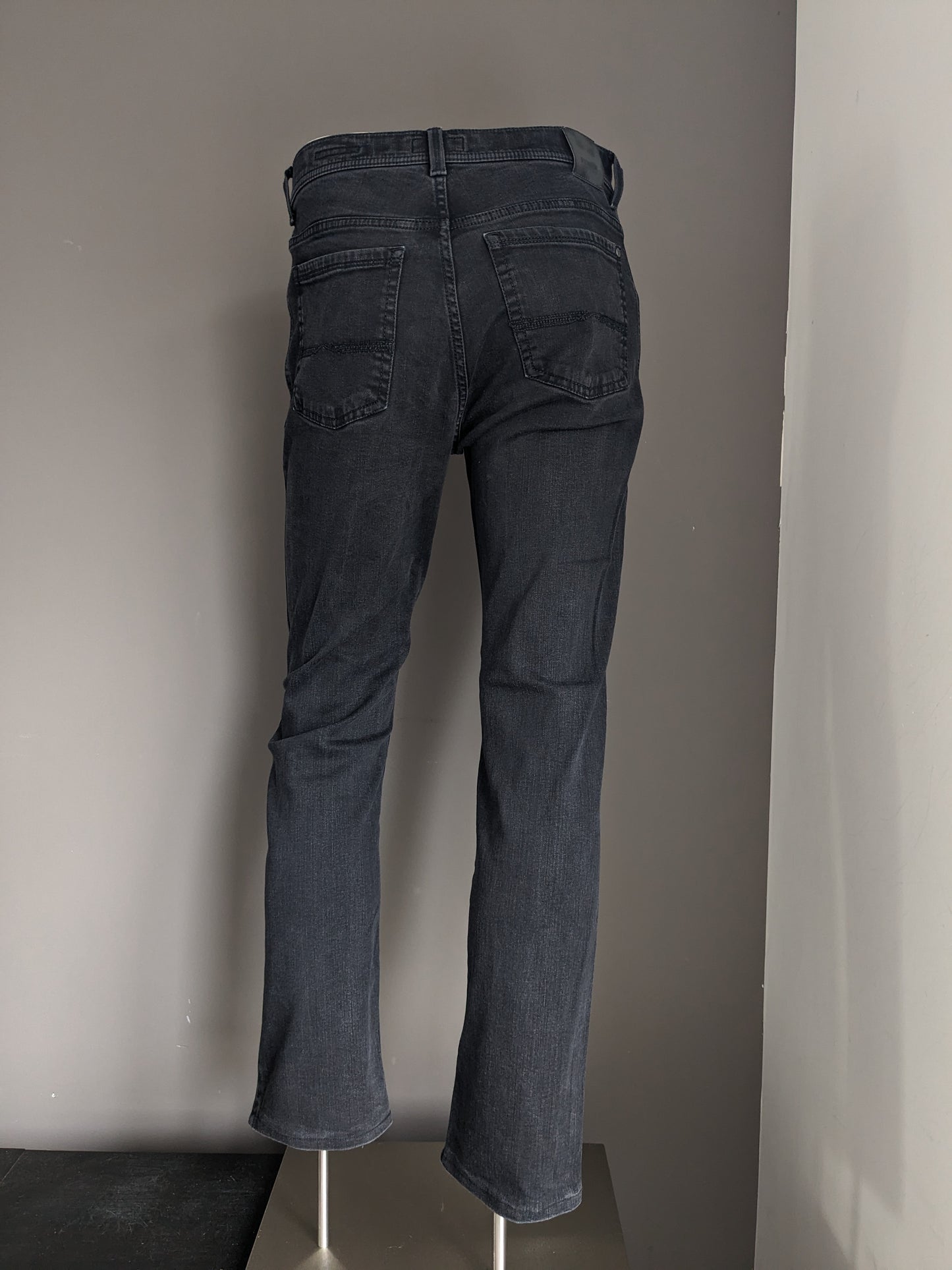 Pioneer jeans. Zwart gekleurd. type Rando. Megaflex. Maat W33 - L30. (ingekort)