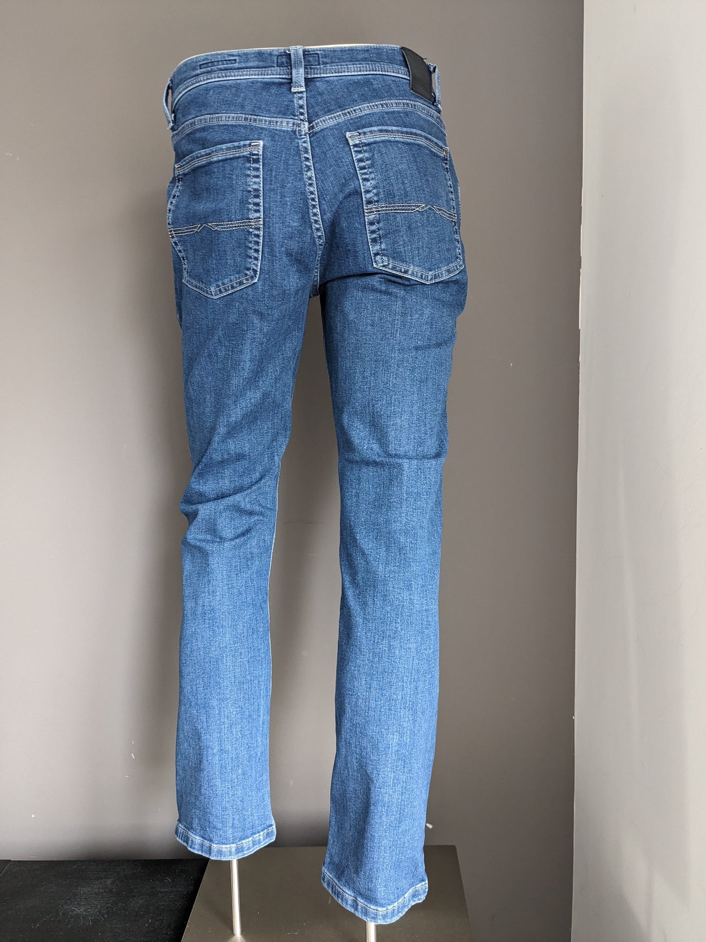 Jeans pionniers. Couleur bleue. Taille W33 - L30. Mega Flex. Tapez Rando. extensible.