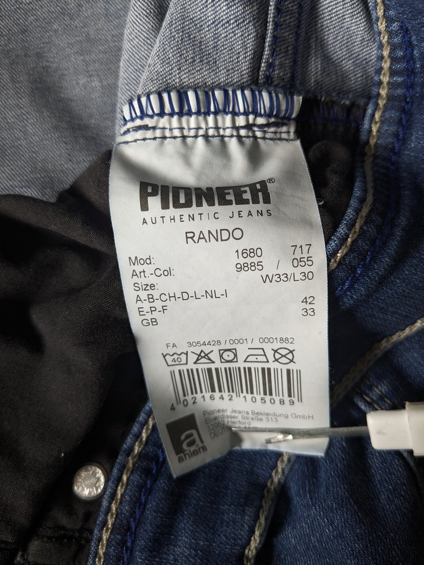 Jeans pionieristici. Colorato blu. Size W33 - L30. Mega flex. Digita Rando. stirata.