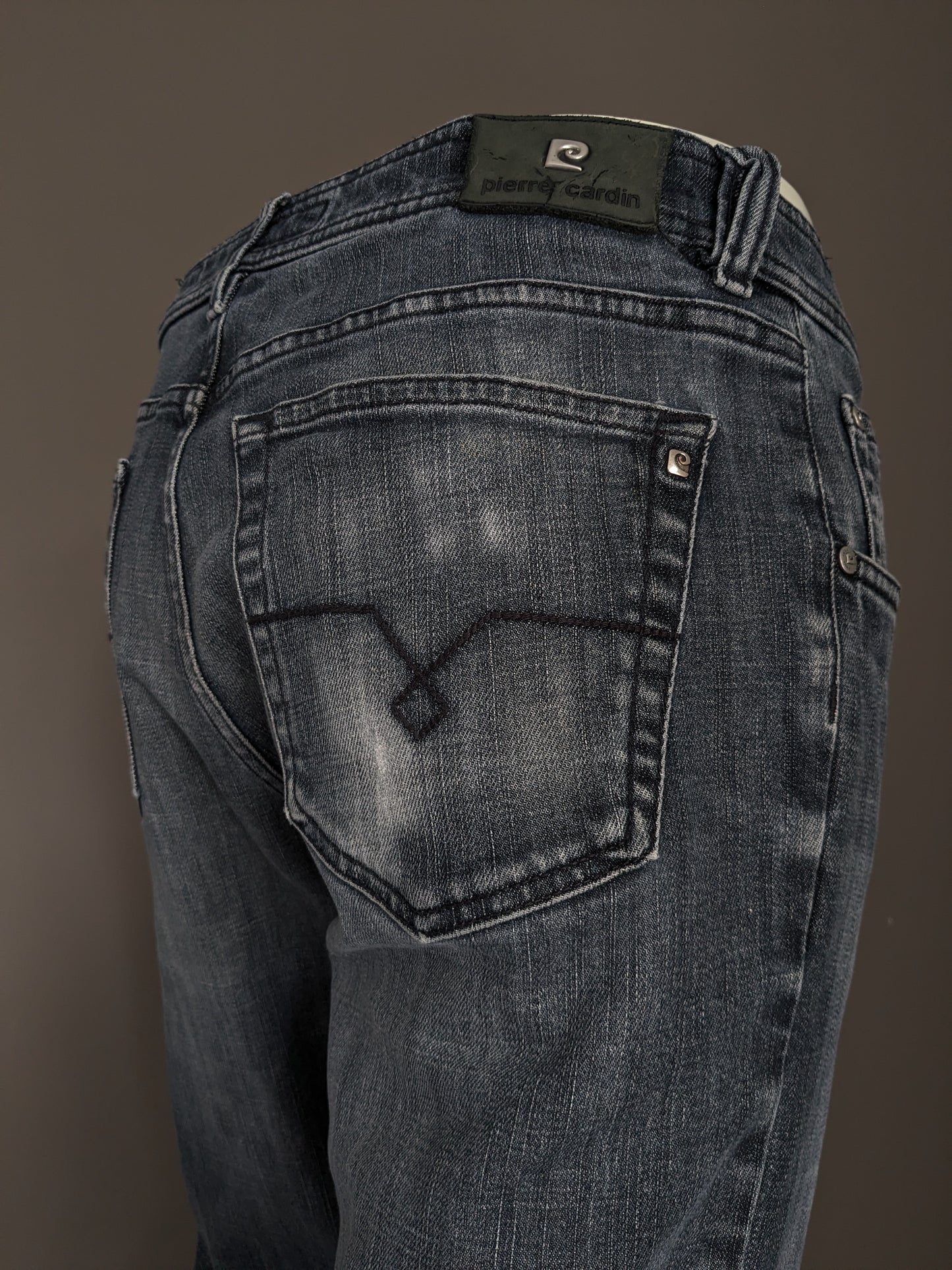 Pierre Cardin Jeans. Color negro de color gris. Tamaño W33 - L30. Escriba mod deauville.