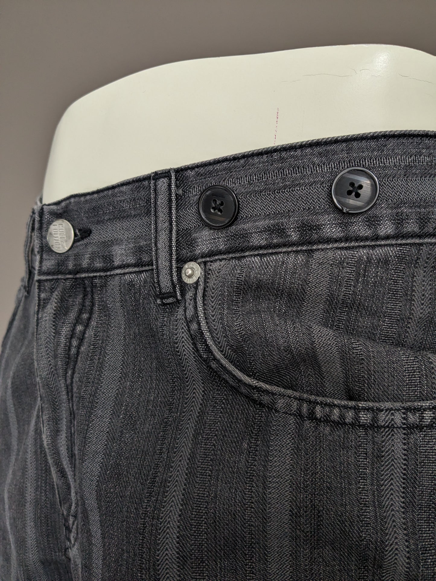 Cult Edition jeans met bretels applicaties. Grijs Zwart gestreept. Maat W32 - L28.