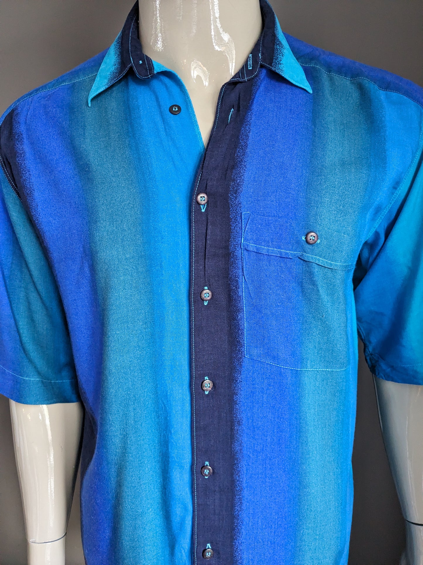 Shirt corto in stile business 80S-90 vintage. Planimetria. Taglia L.