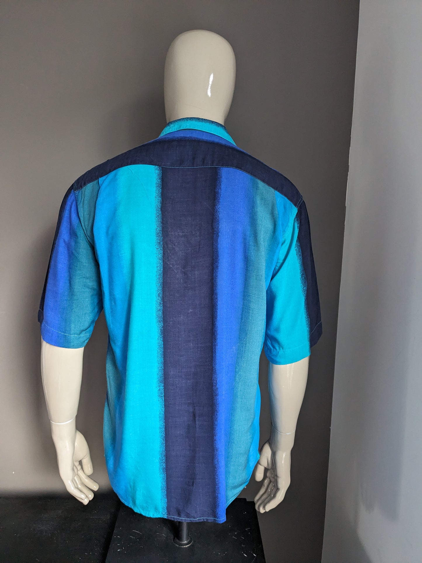 Shirt corto in stile business 80S-90 vintage. Planimetria. Taglia L.