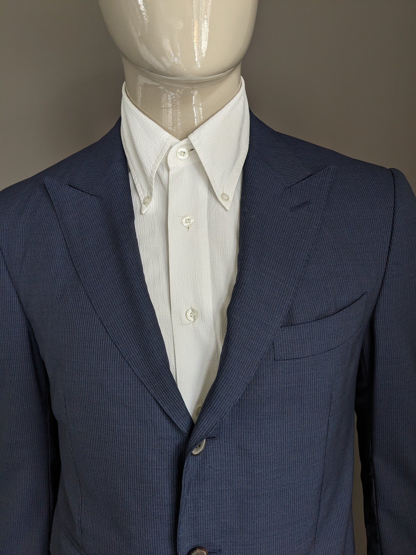 Suitsupply Super 120's woolen jacket. Blue white striped. Size 52 / L.