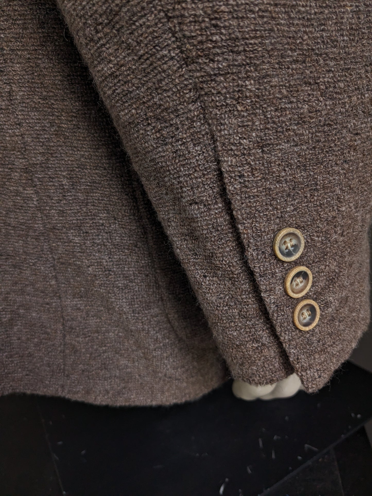 Veste en laine Matinique. Tissu de Terry mélangé marron. Taille 56 / XL. 64% de laine.